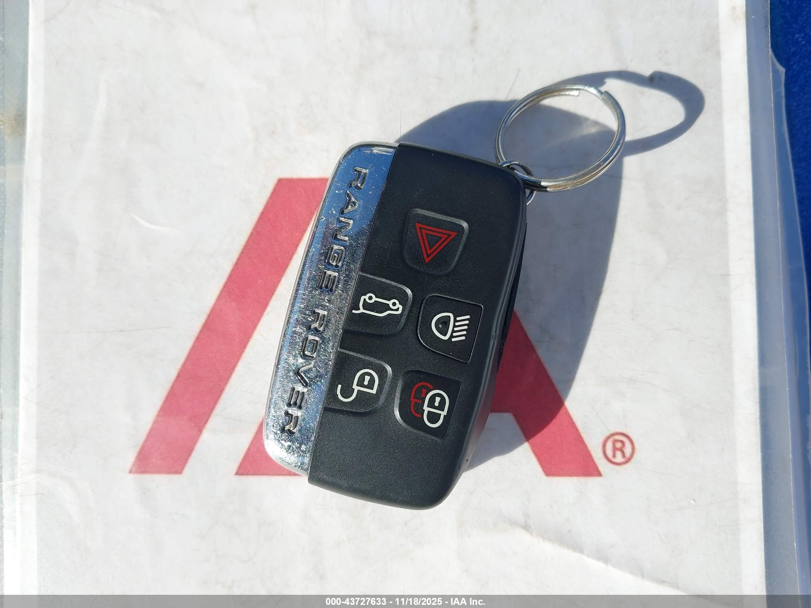 LAND ROVER image 11