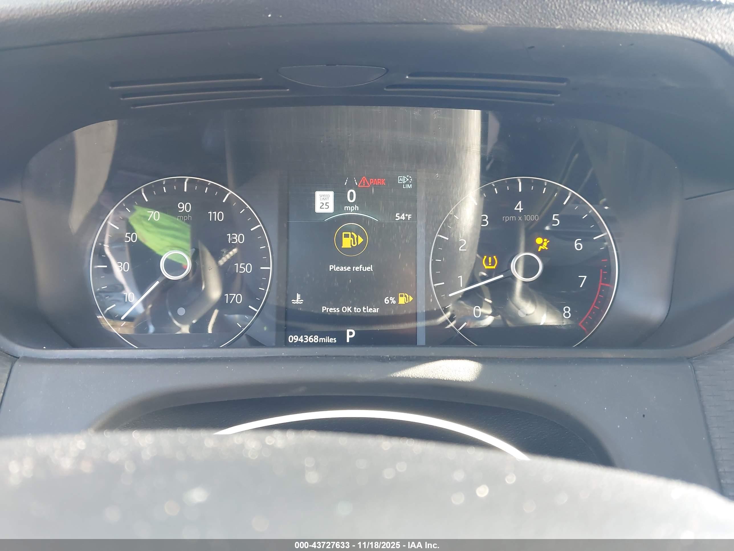 LAND ROVER image 7