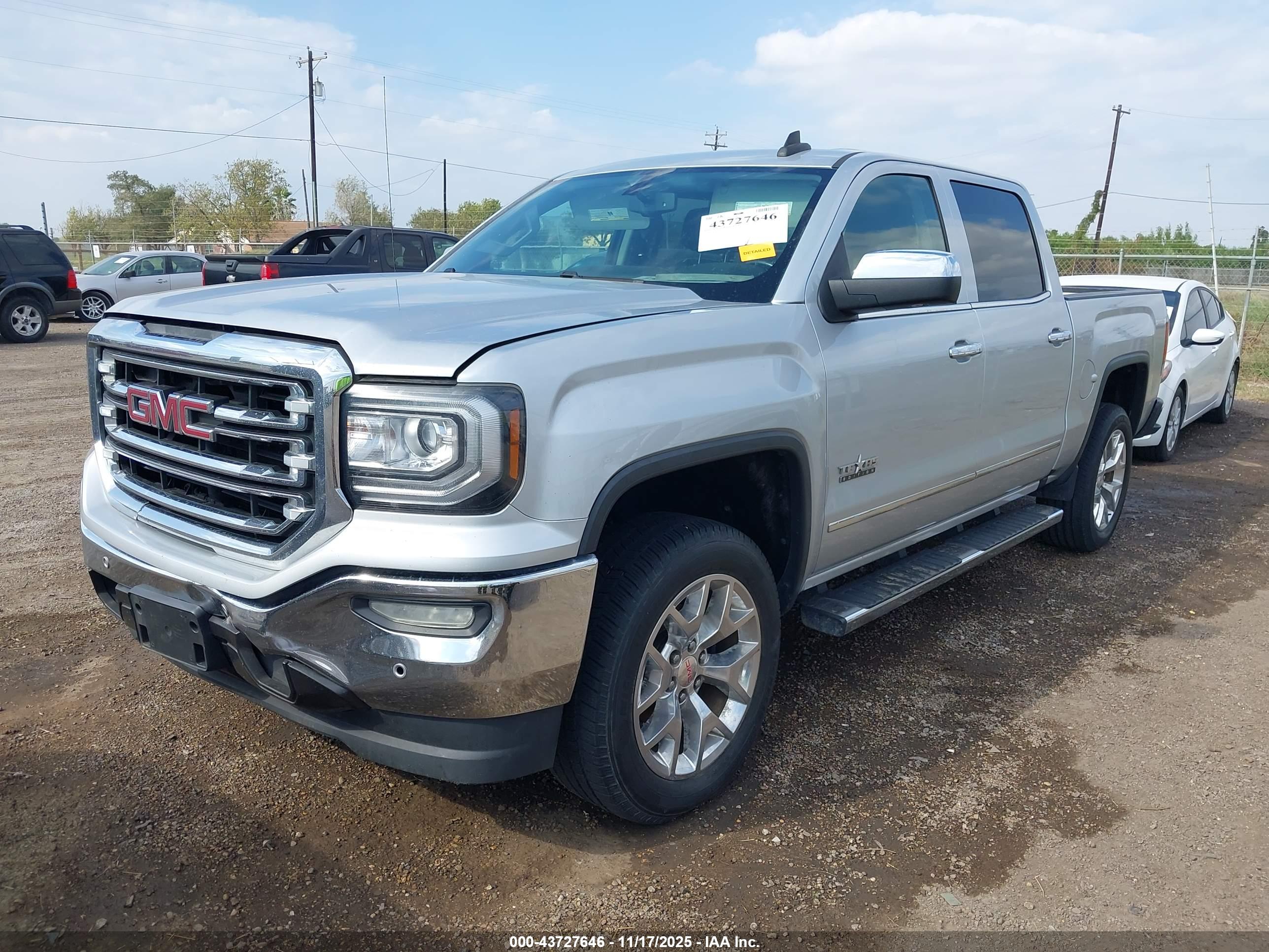 GMC SIERRA image 2