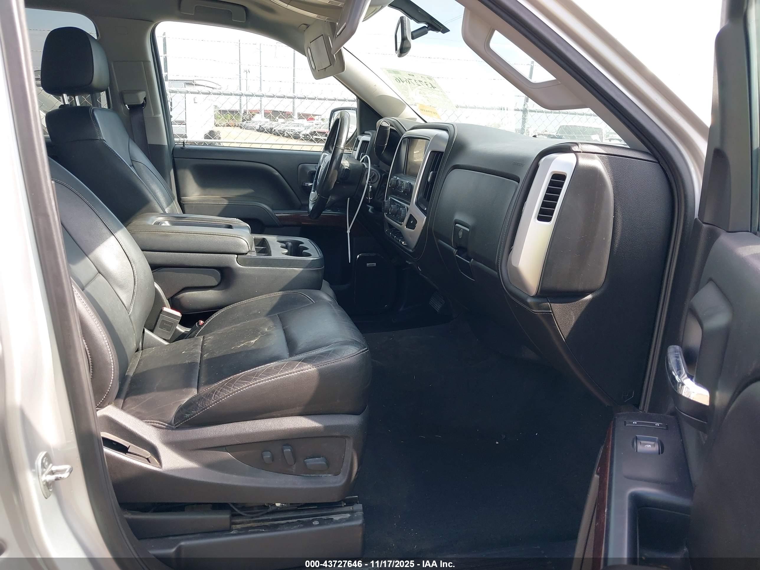 GMC SIERRA image 5