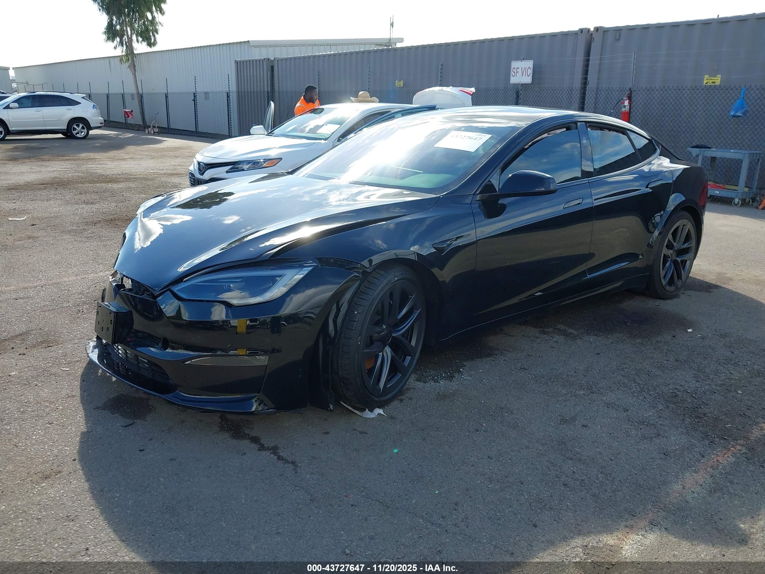 TESLA MODEL image 2