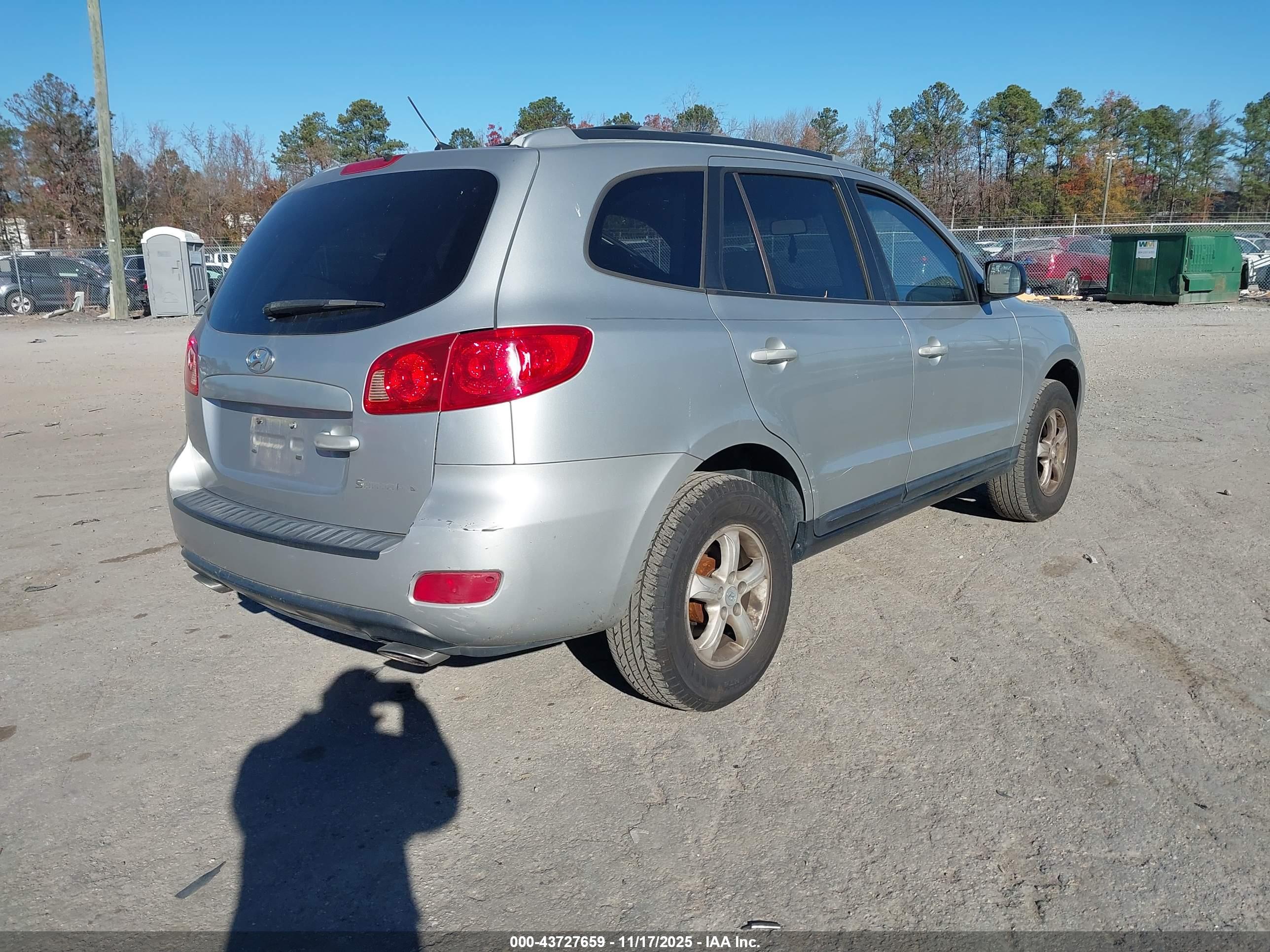 HYUNDAI SANTA image 4