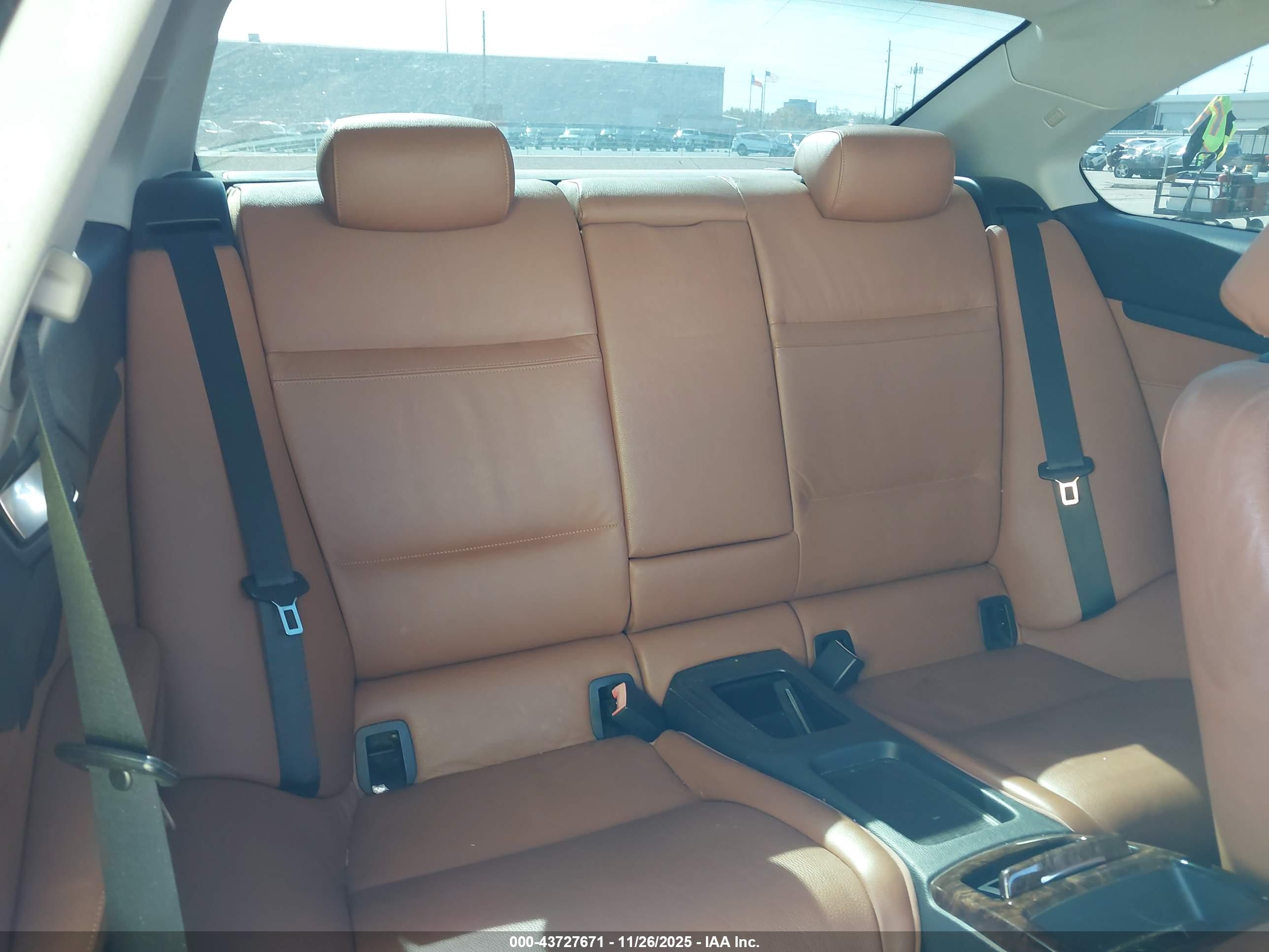 BMW 328I image 8