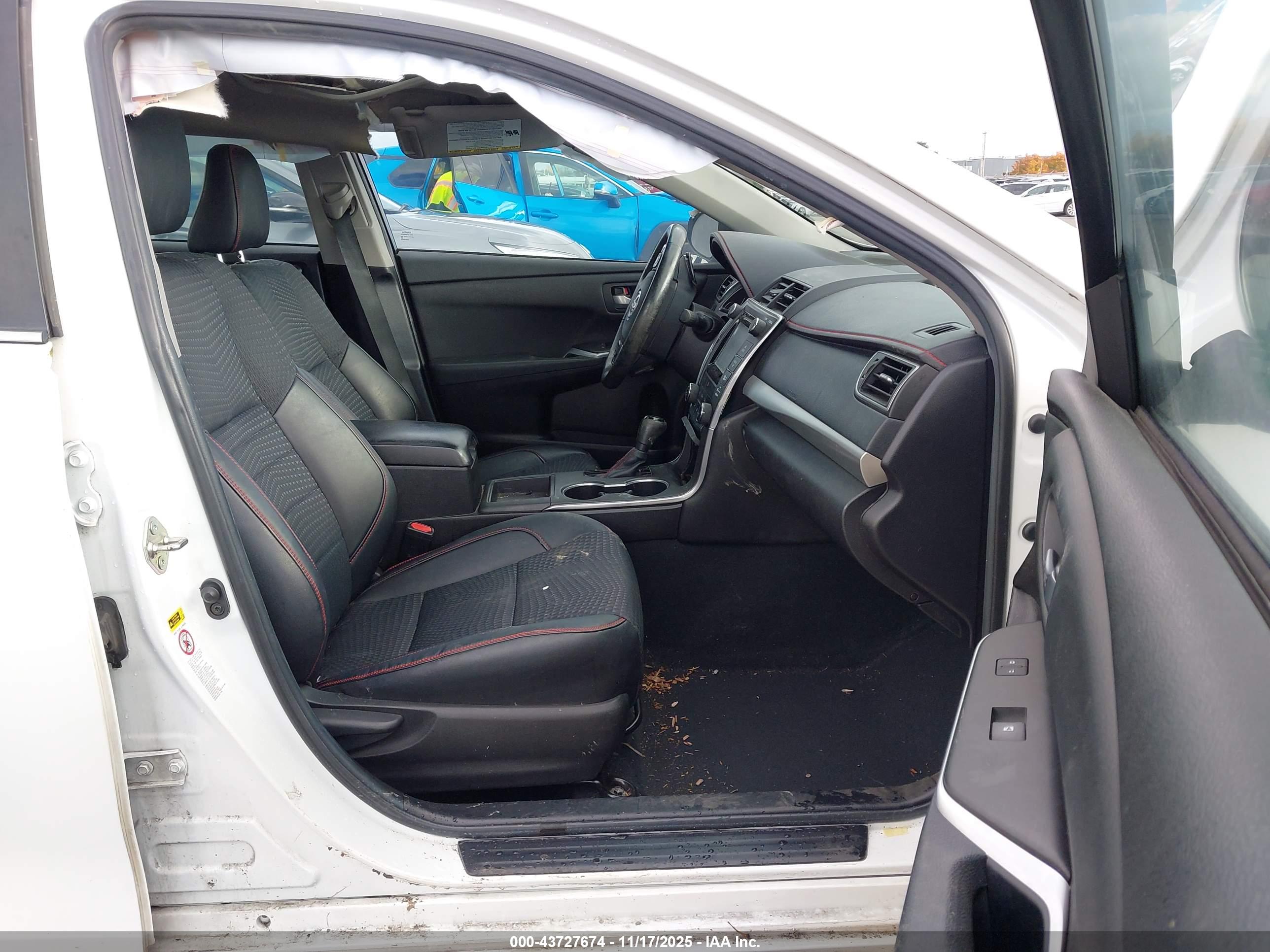 TOYOTA CAMRY image 5