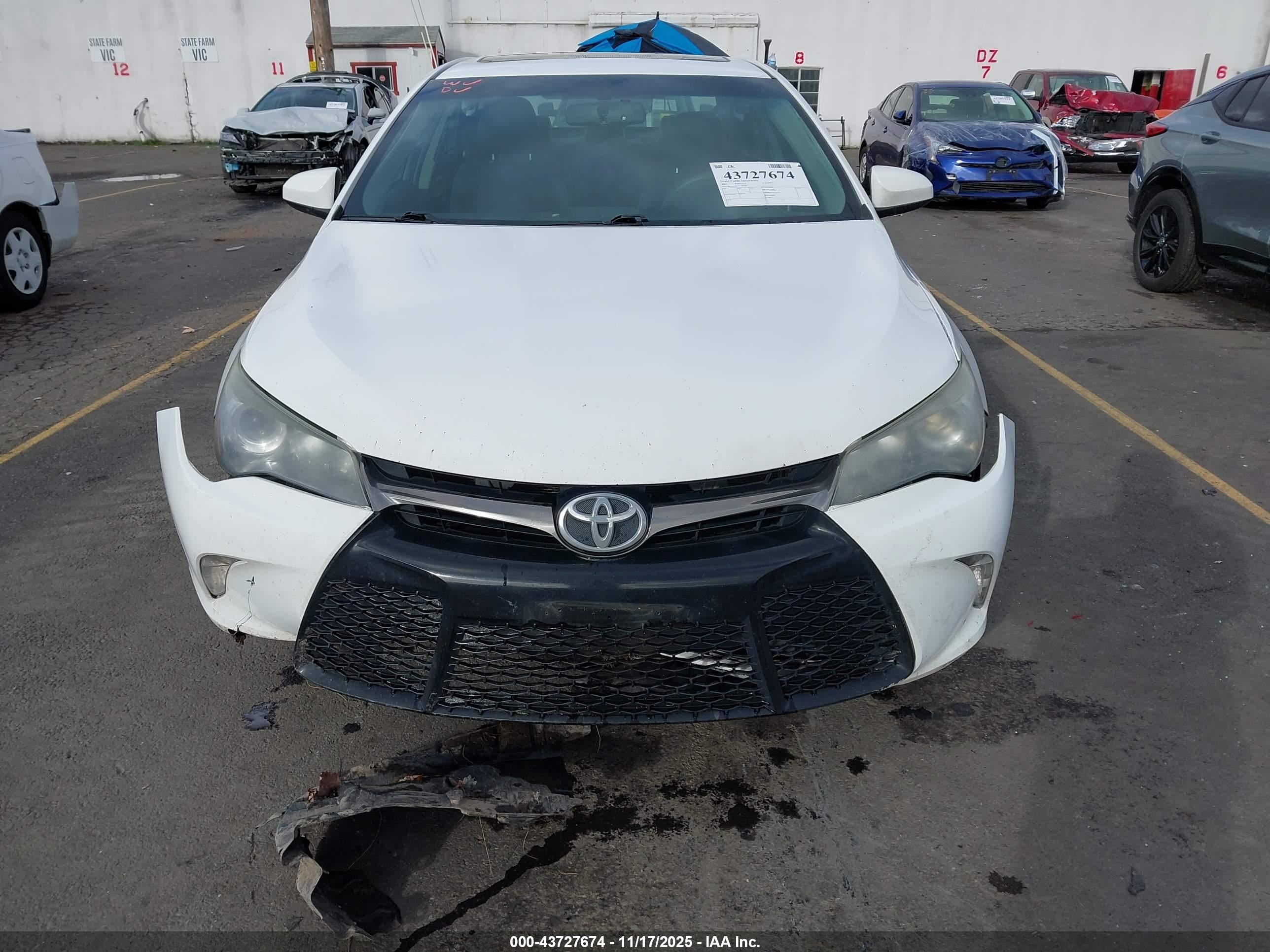 TOYOTA CAMRY image 6