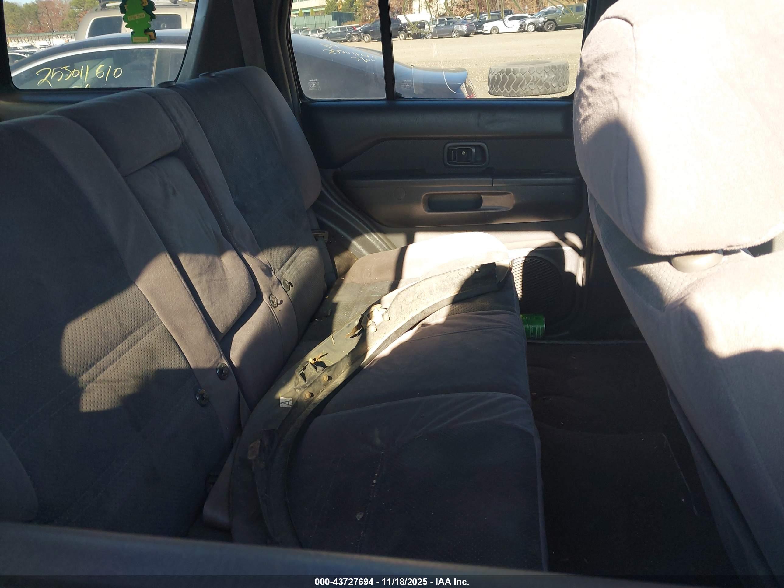 NISSAN PATHFINDER image 8