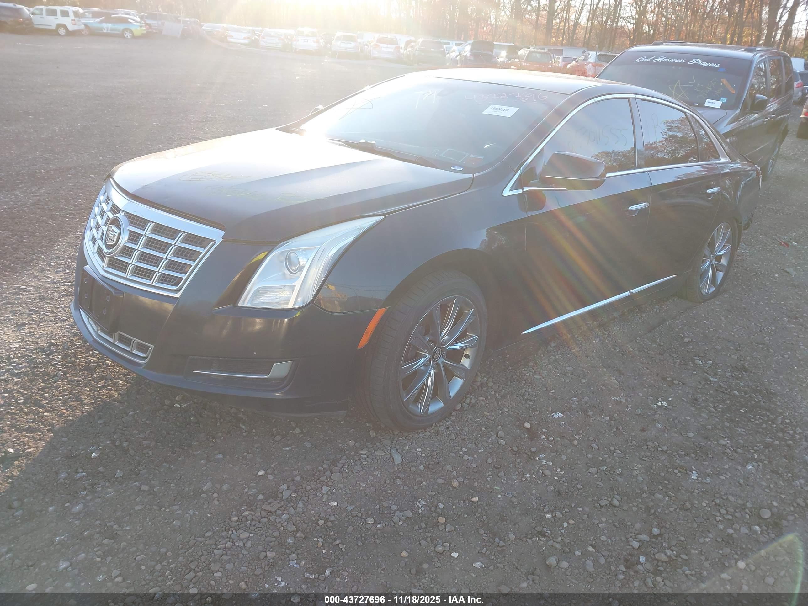 CADILLAC XTS image 2