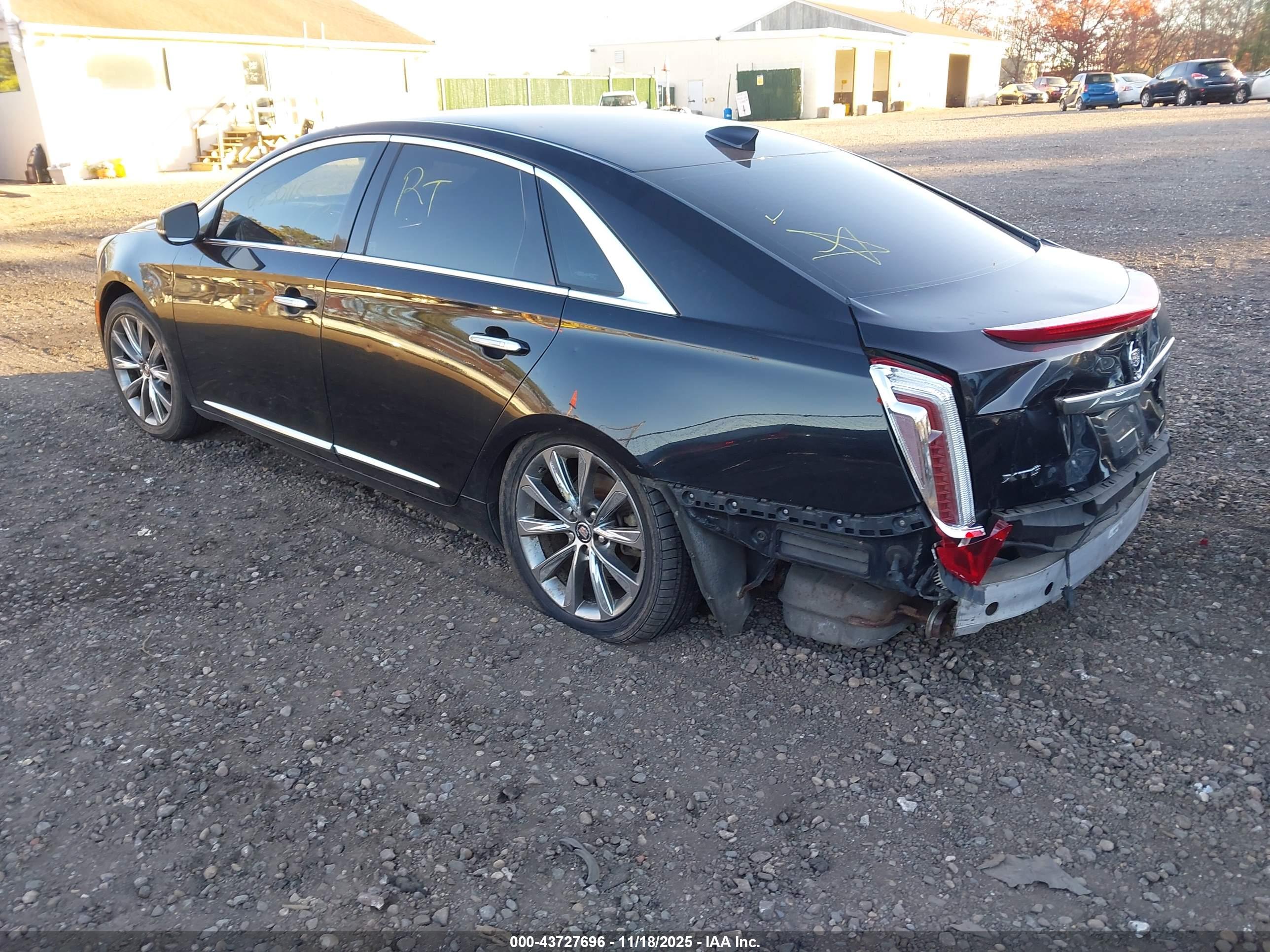 CADILLAC XTS image 3