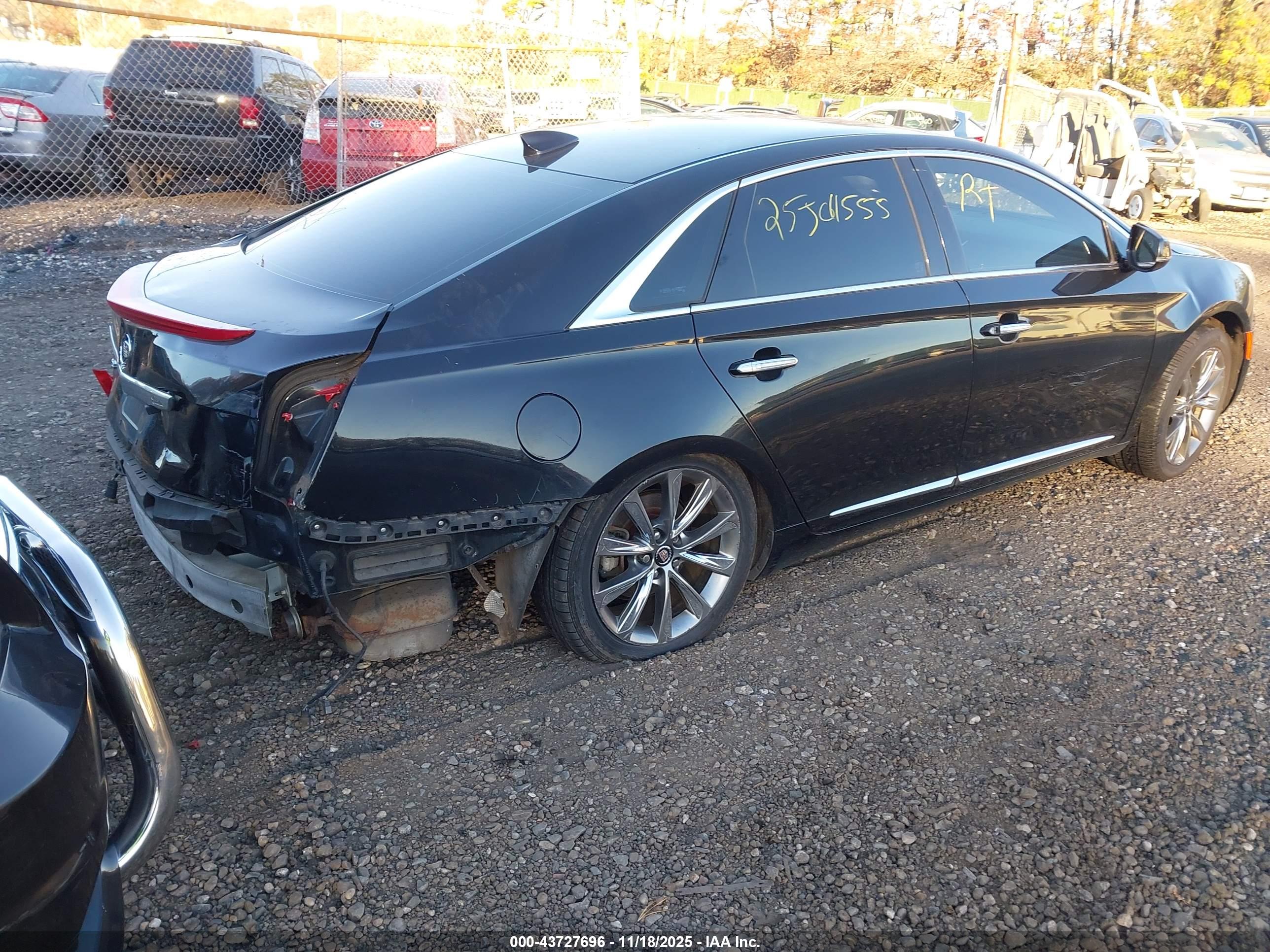 CADILLAC XTS image 4