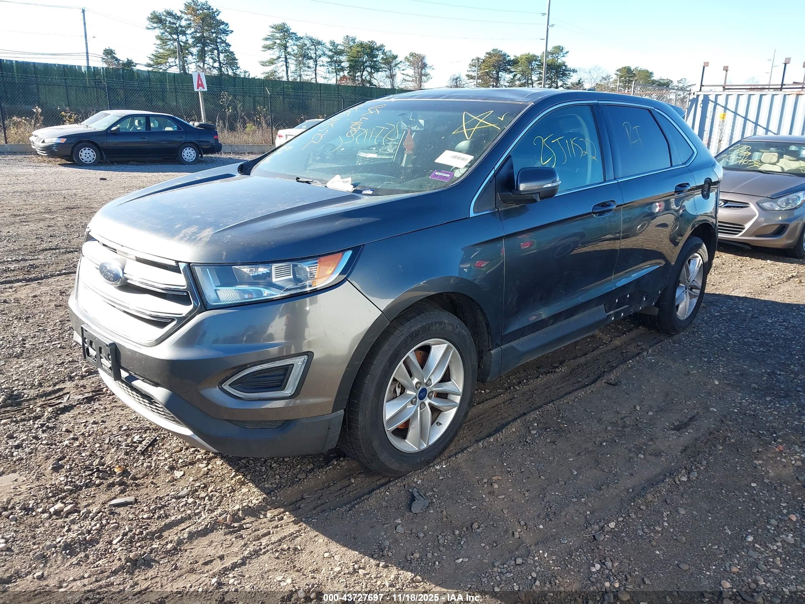 FORD EDGE image 2