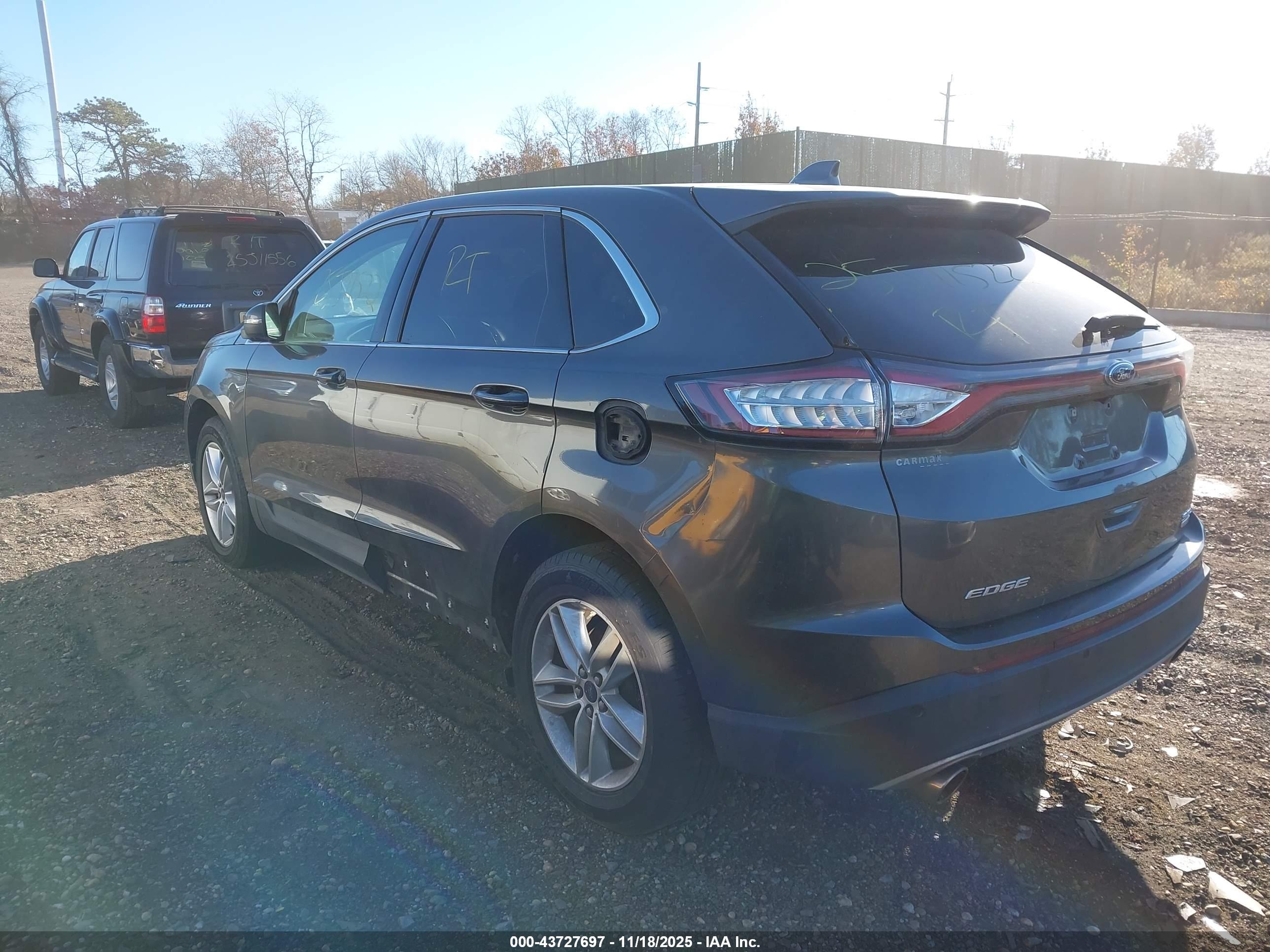 FORD EDGE image 3