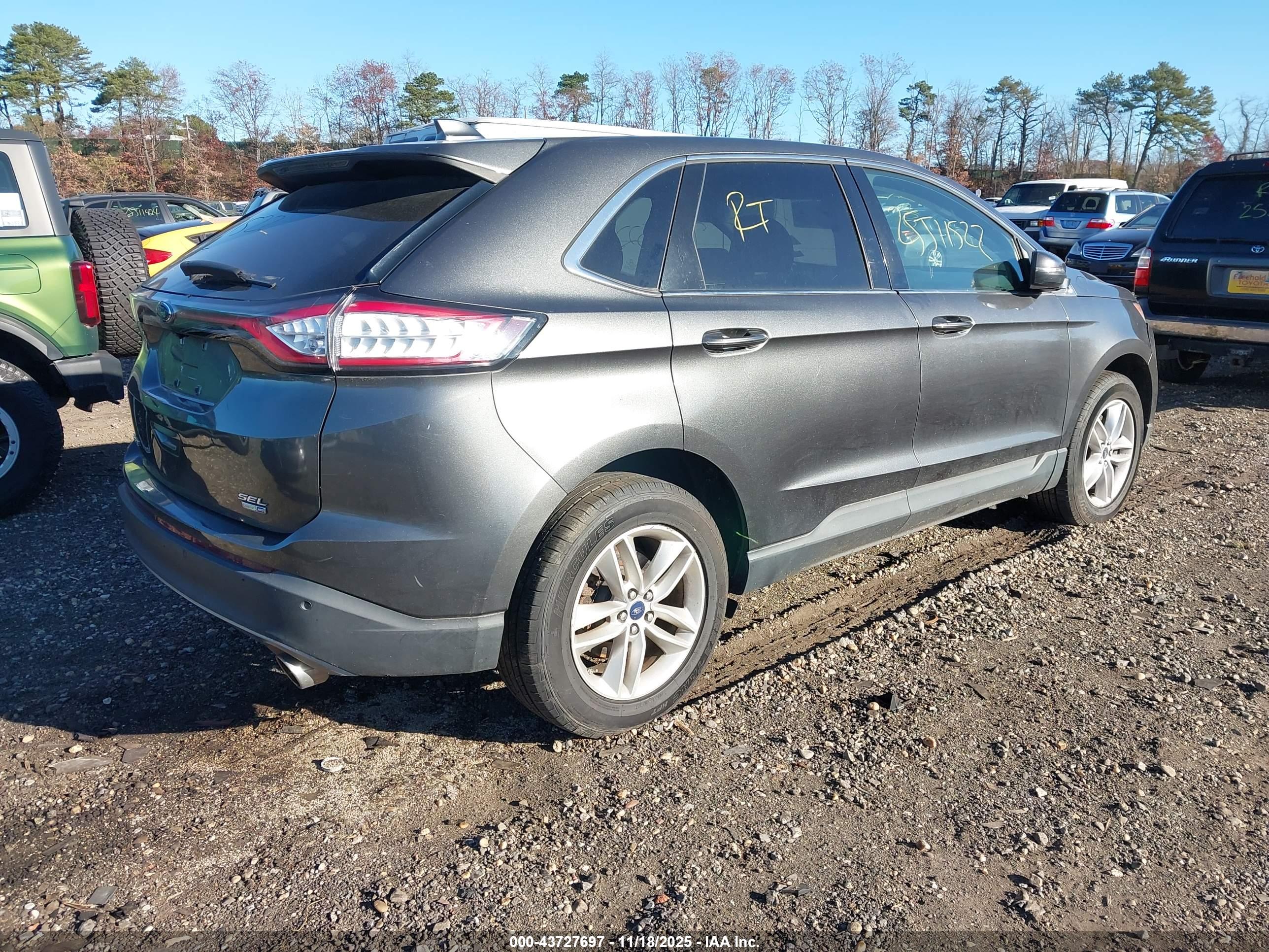 FORD EDGE image 4