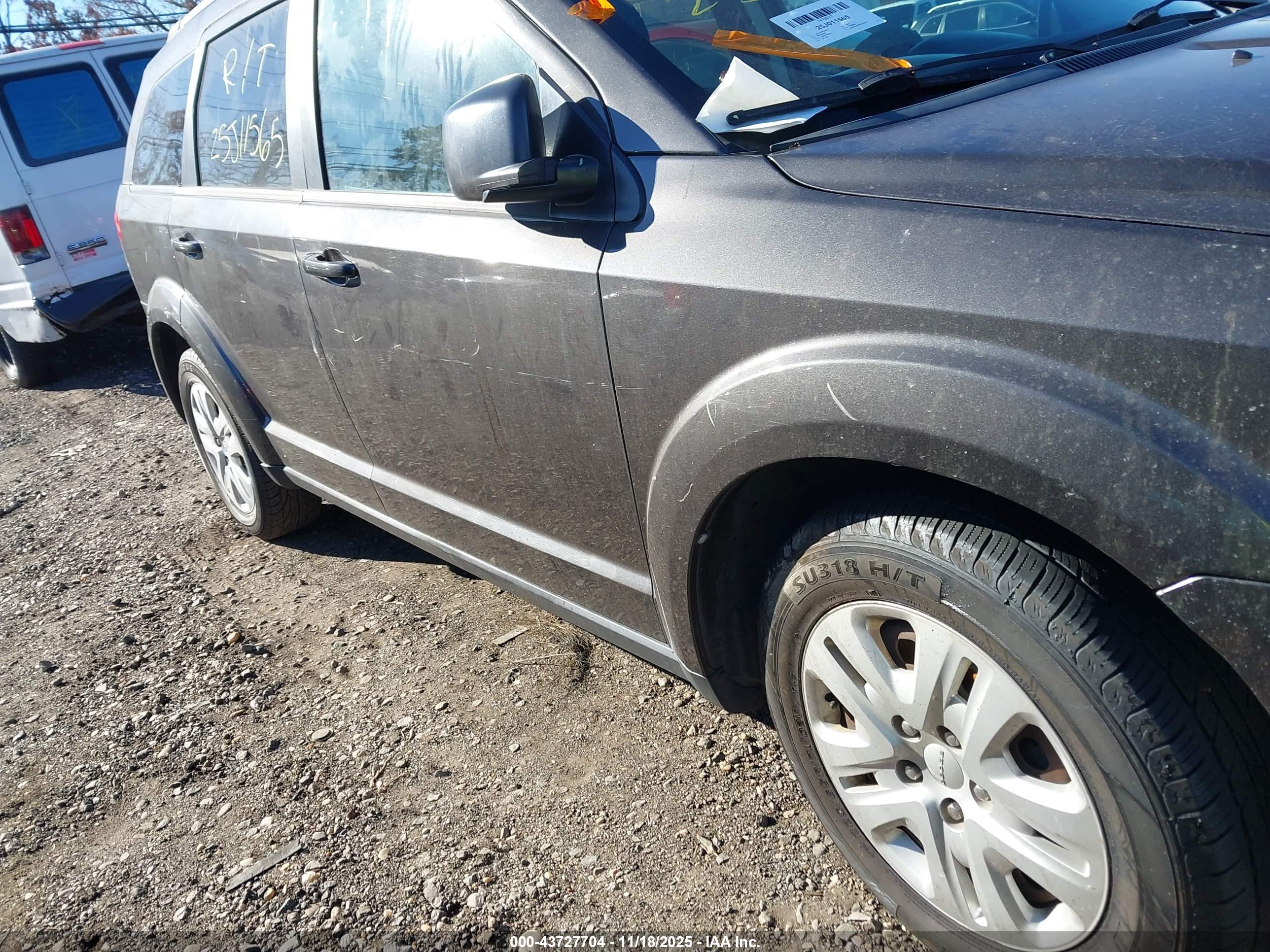DODGE JOURNEY image 6