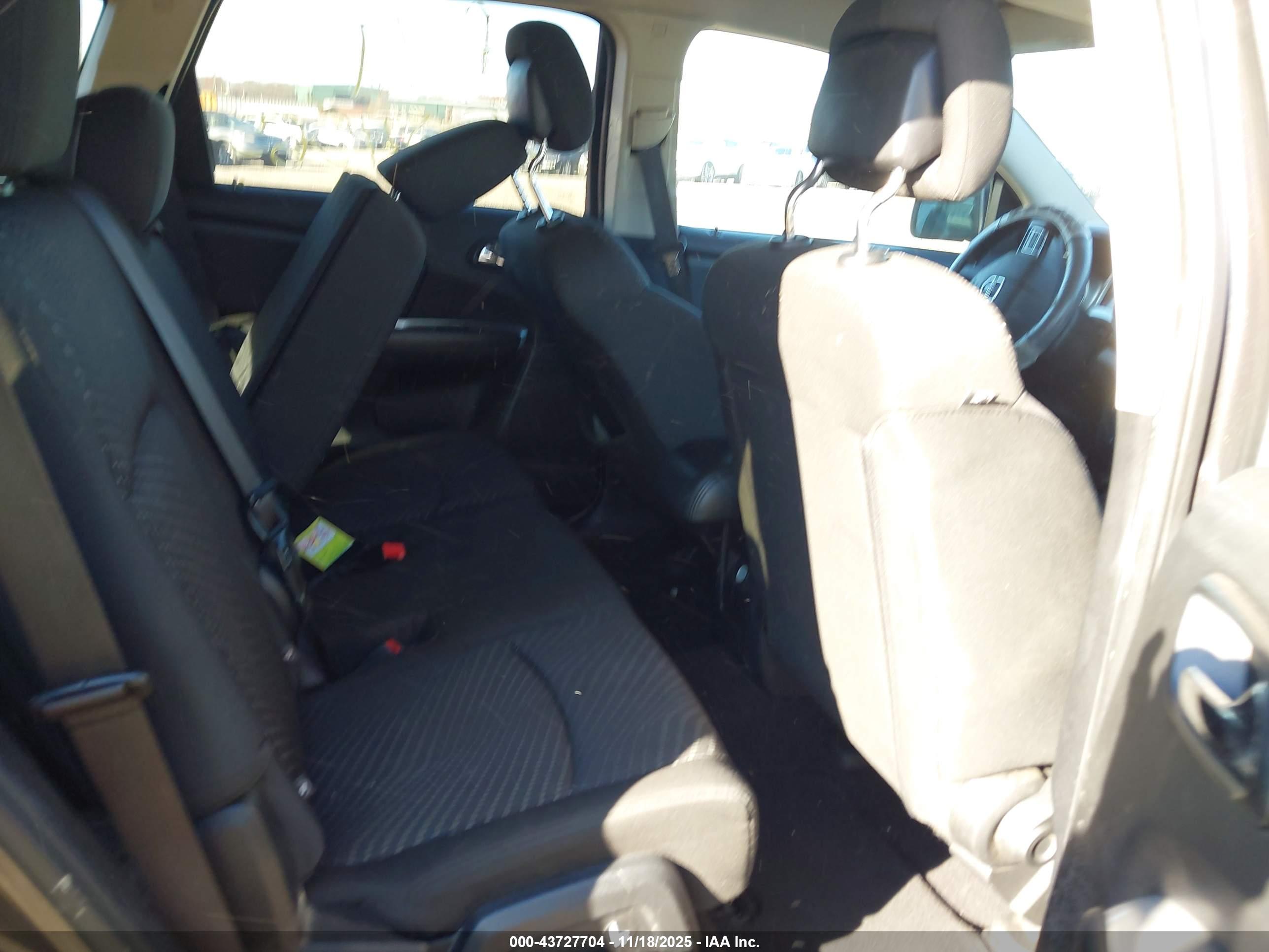DODGE JOURNEY image 8