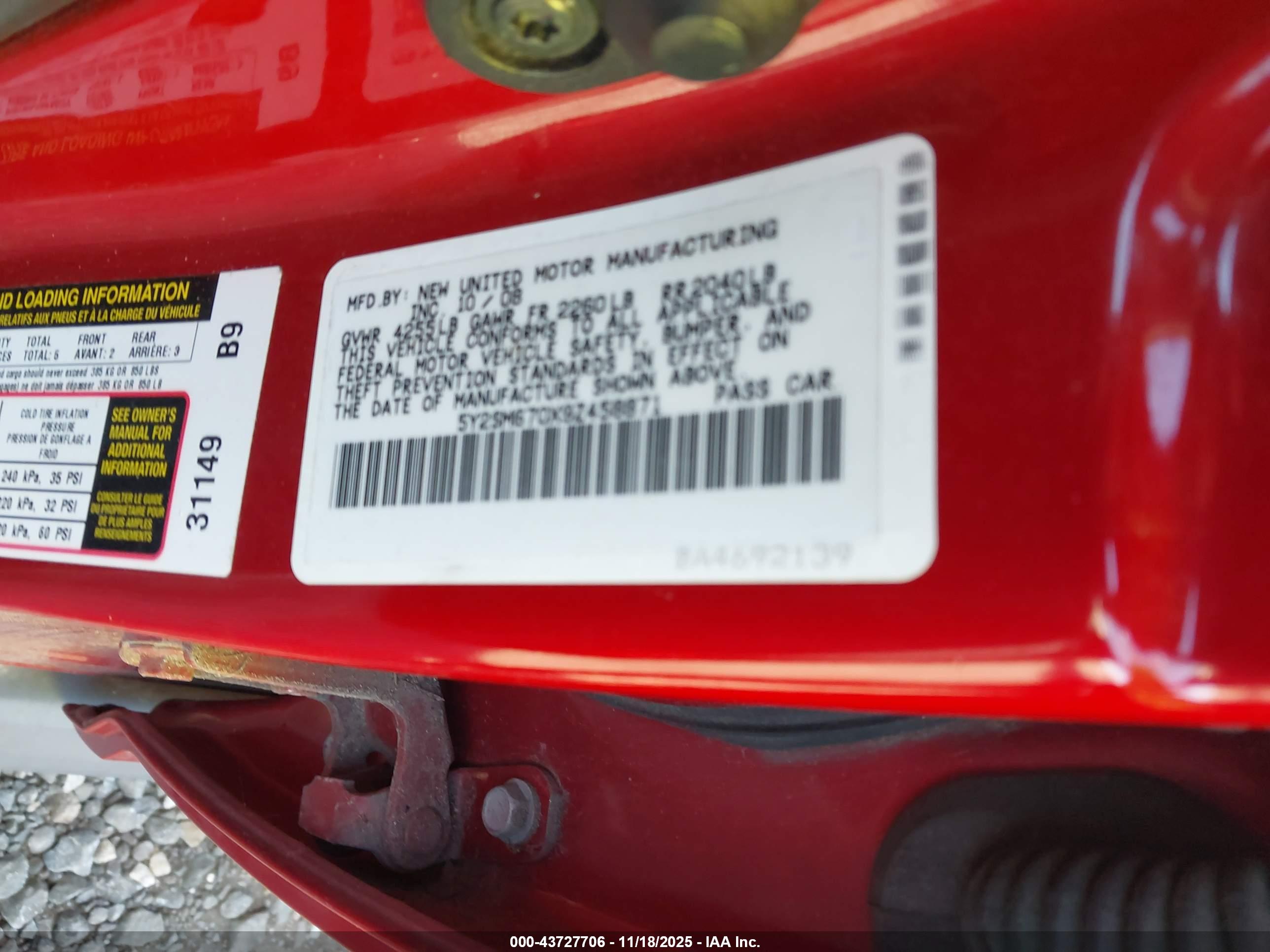 PONTIAC VIBE image 9