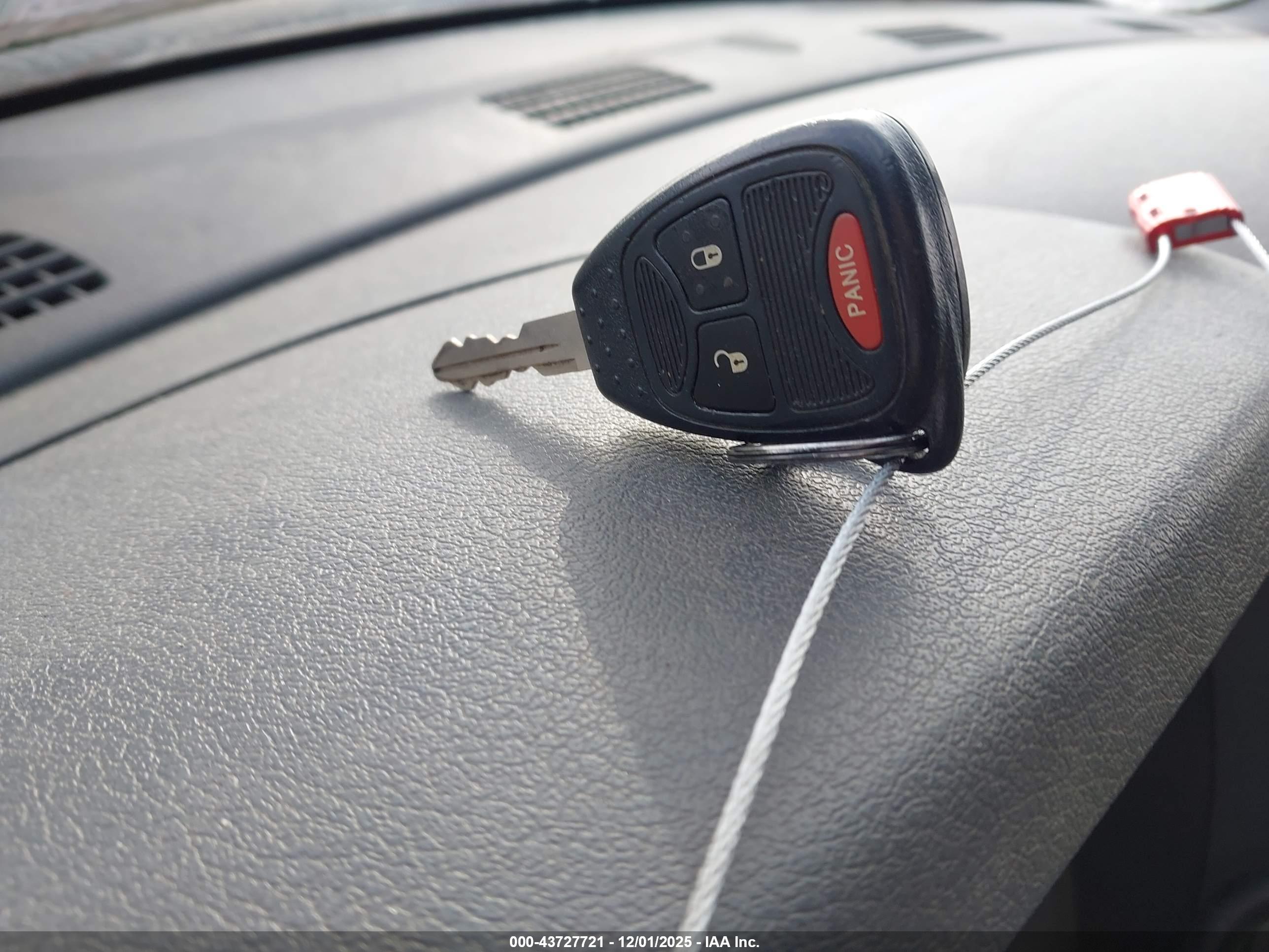 DODGE RAM image 11