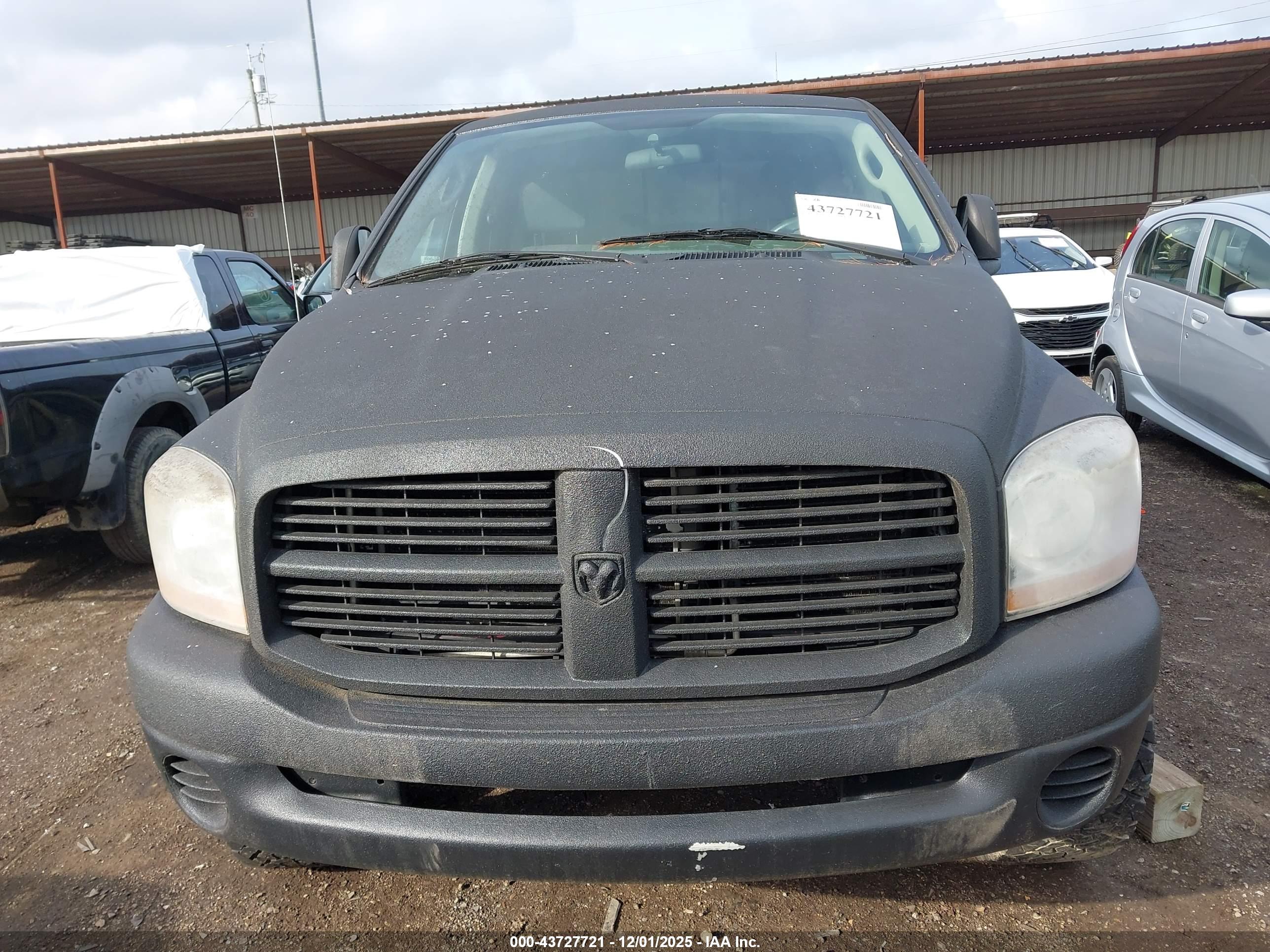 DODGE RAM image 6