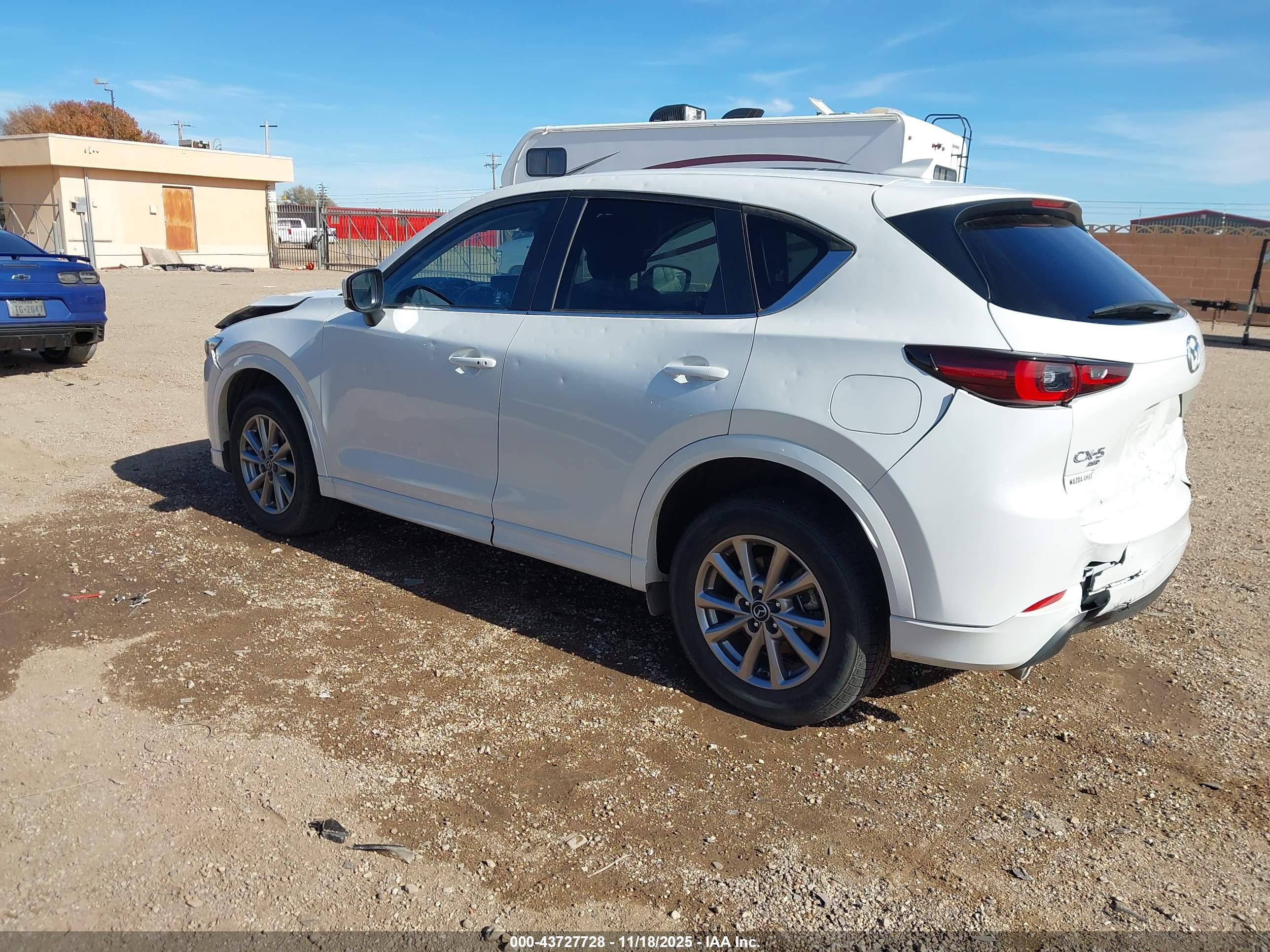 MAZDA CX-5 image 3