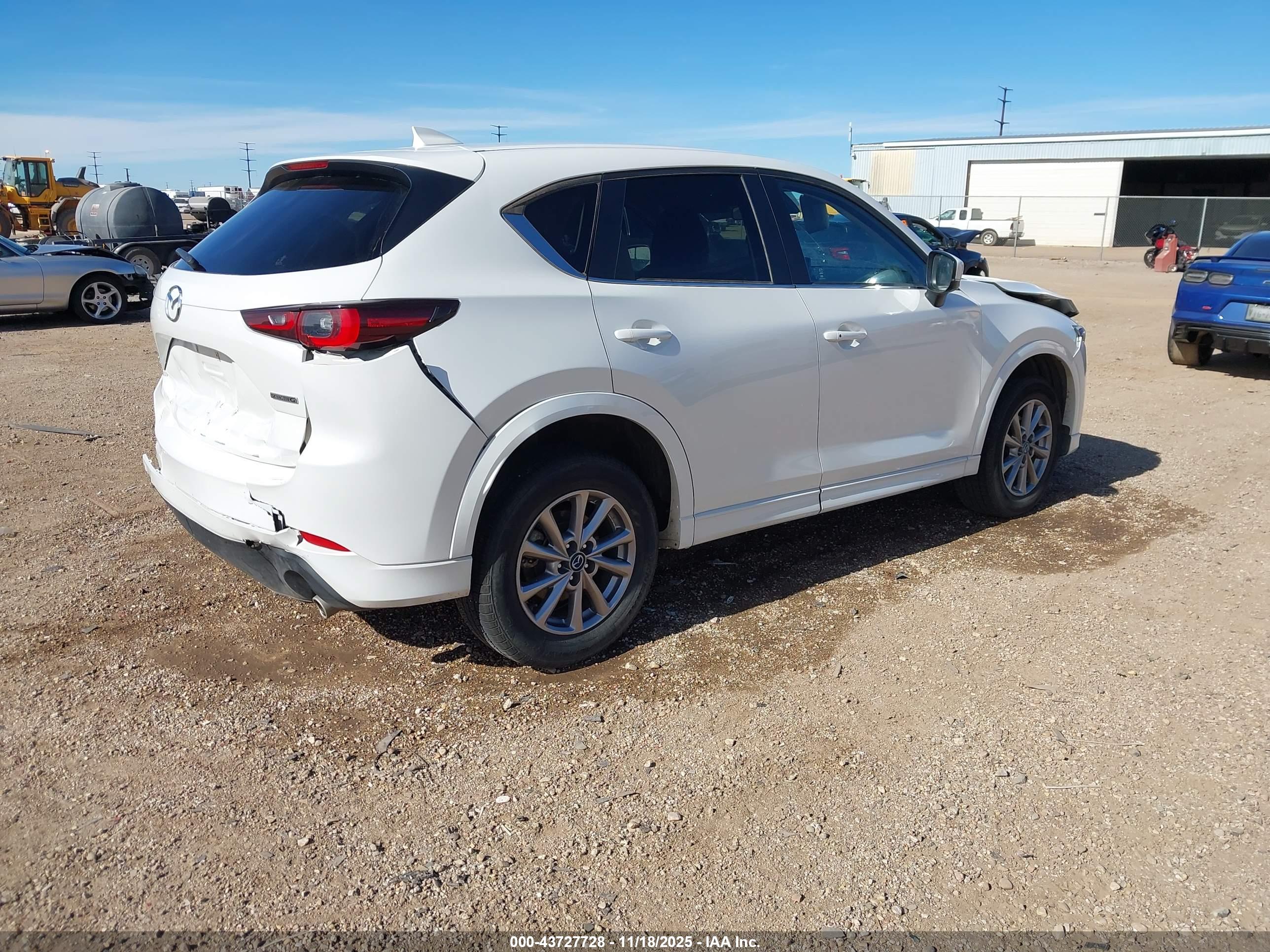 MAZDA CX-5 image 4