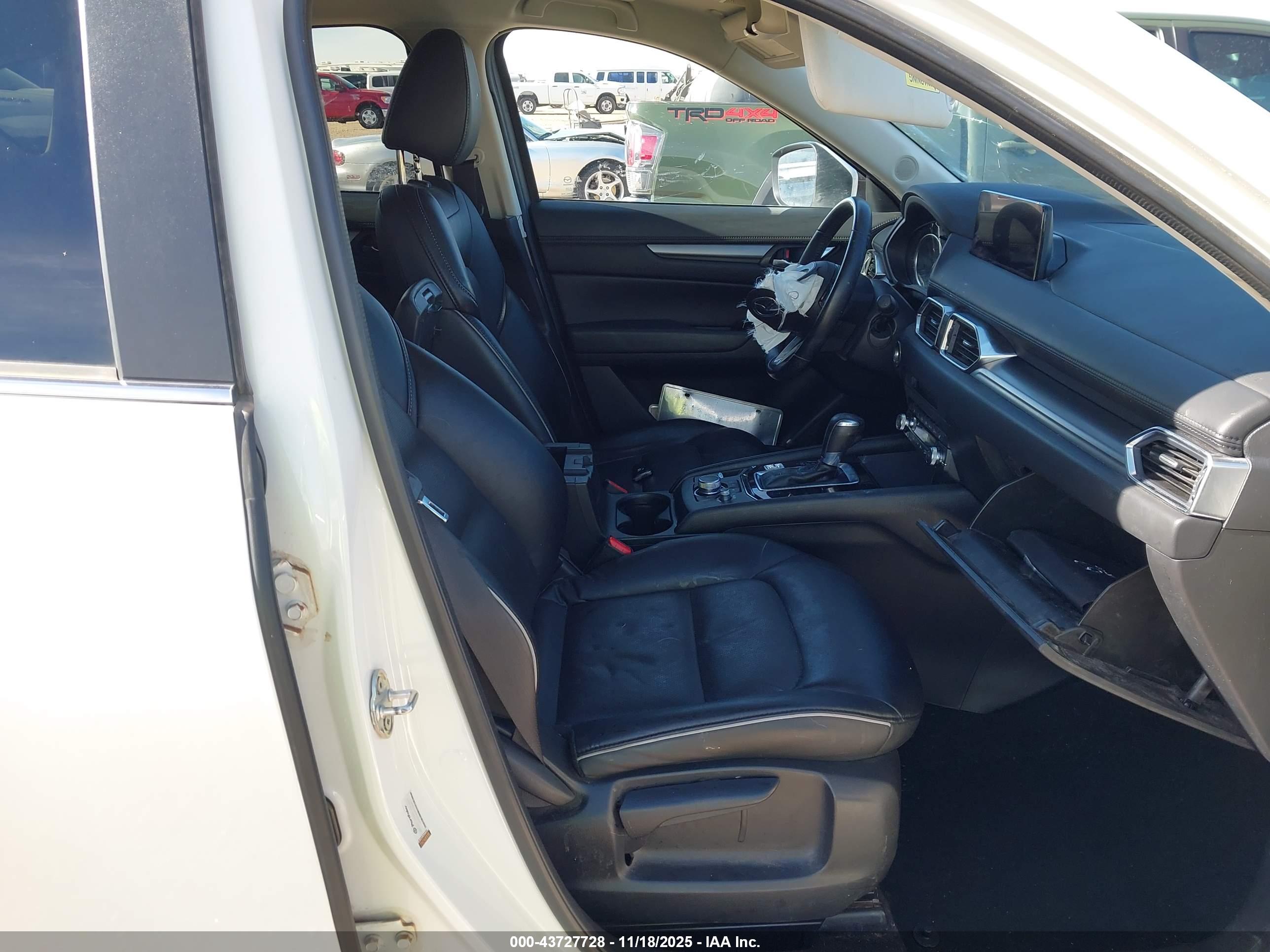 MAZDA CX-5 image 5