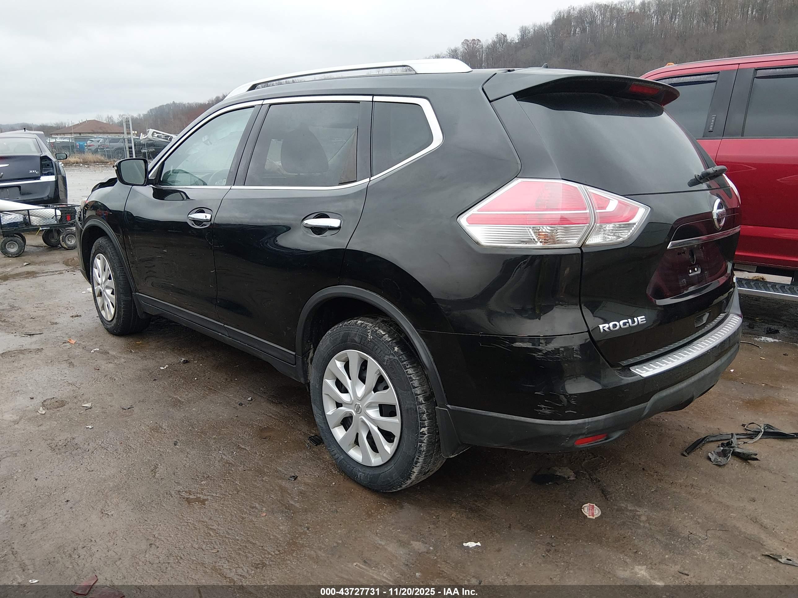 NISSAN ROGUE image 3