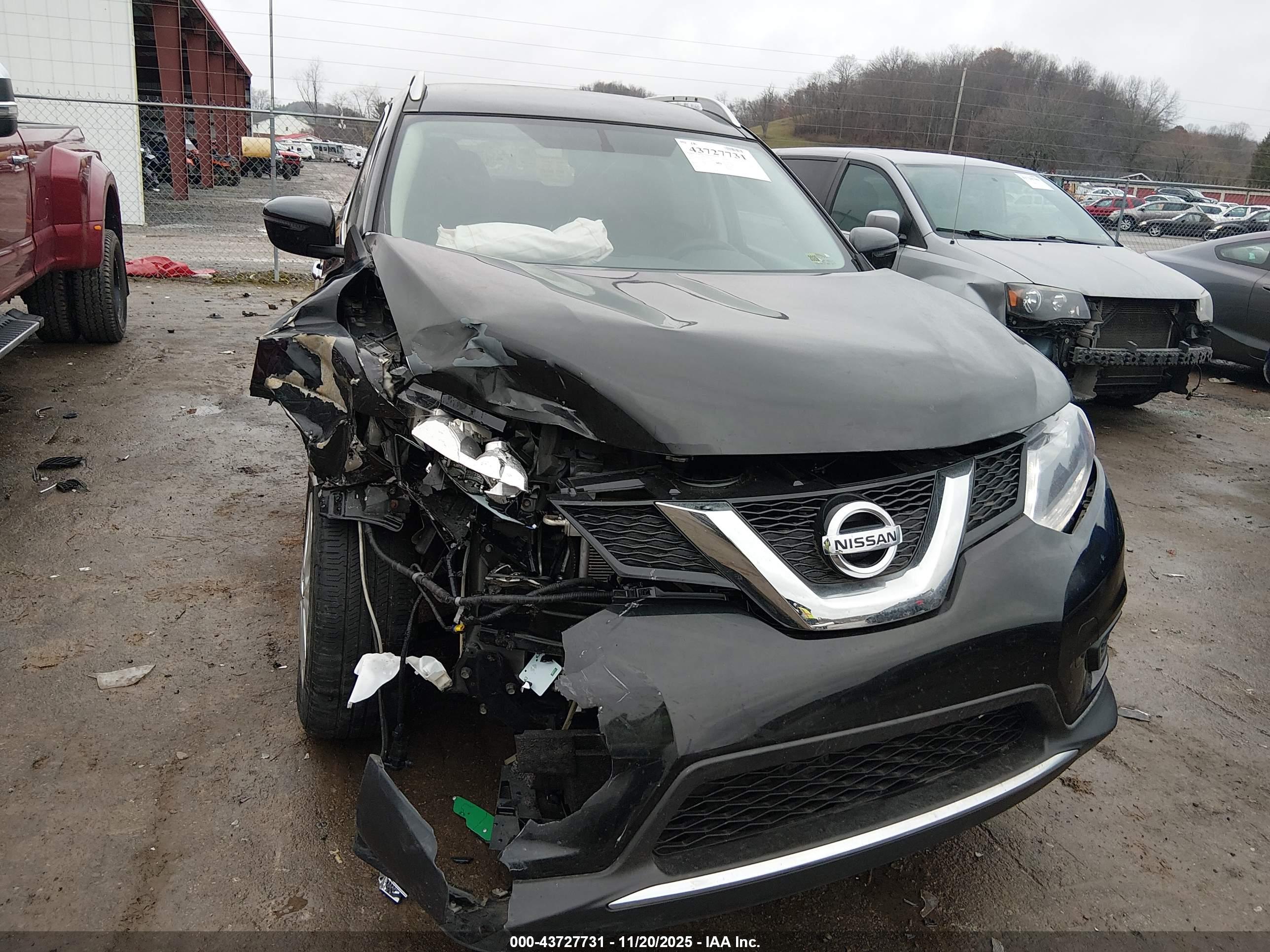NISSAN ROGUE image 6