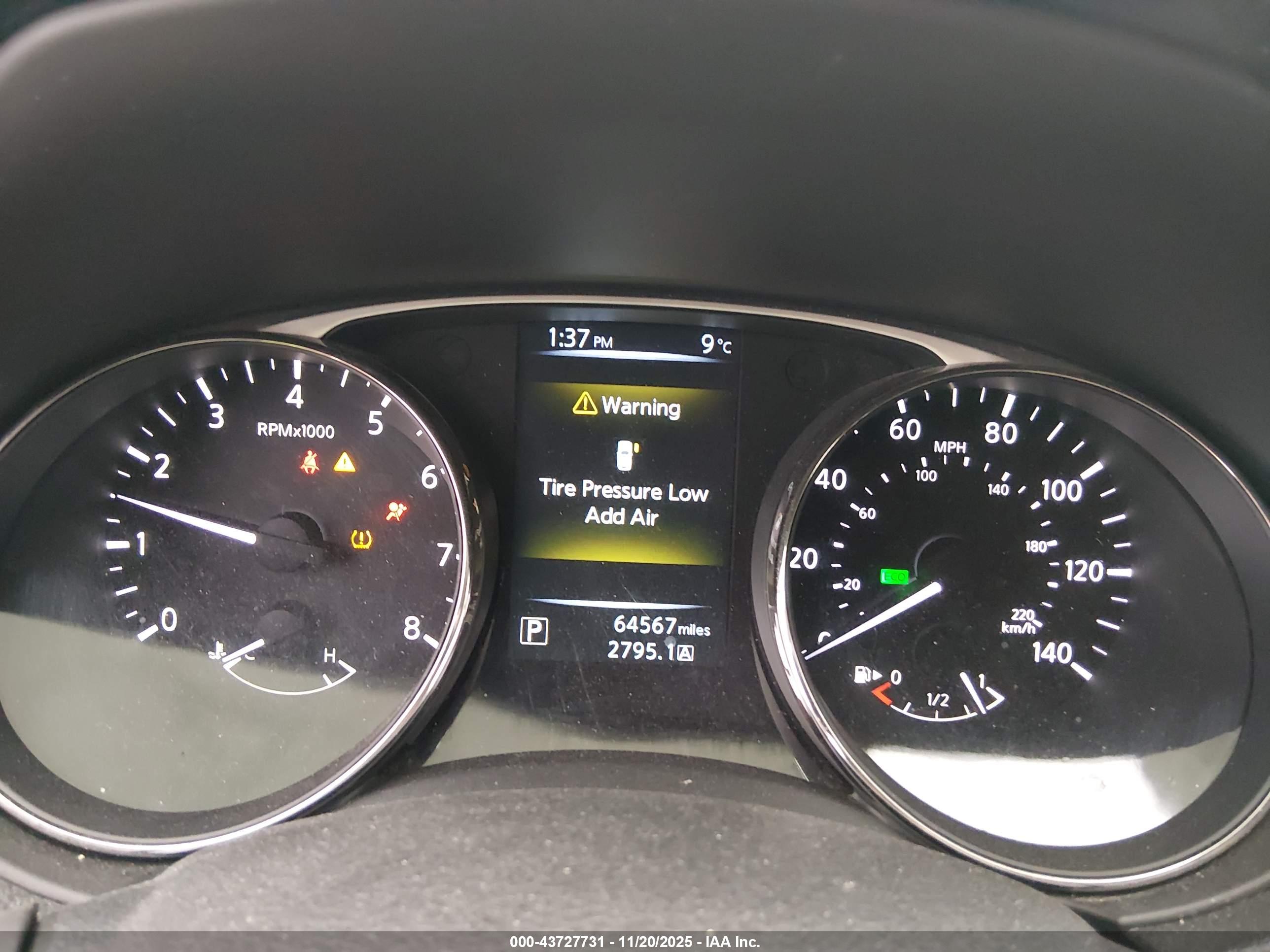 NISSAN ROGUE image 7