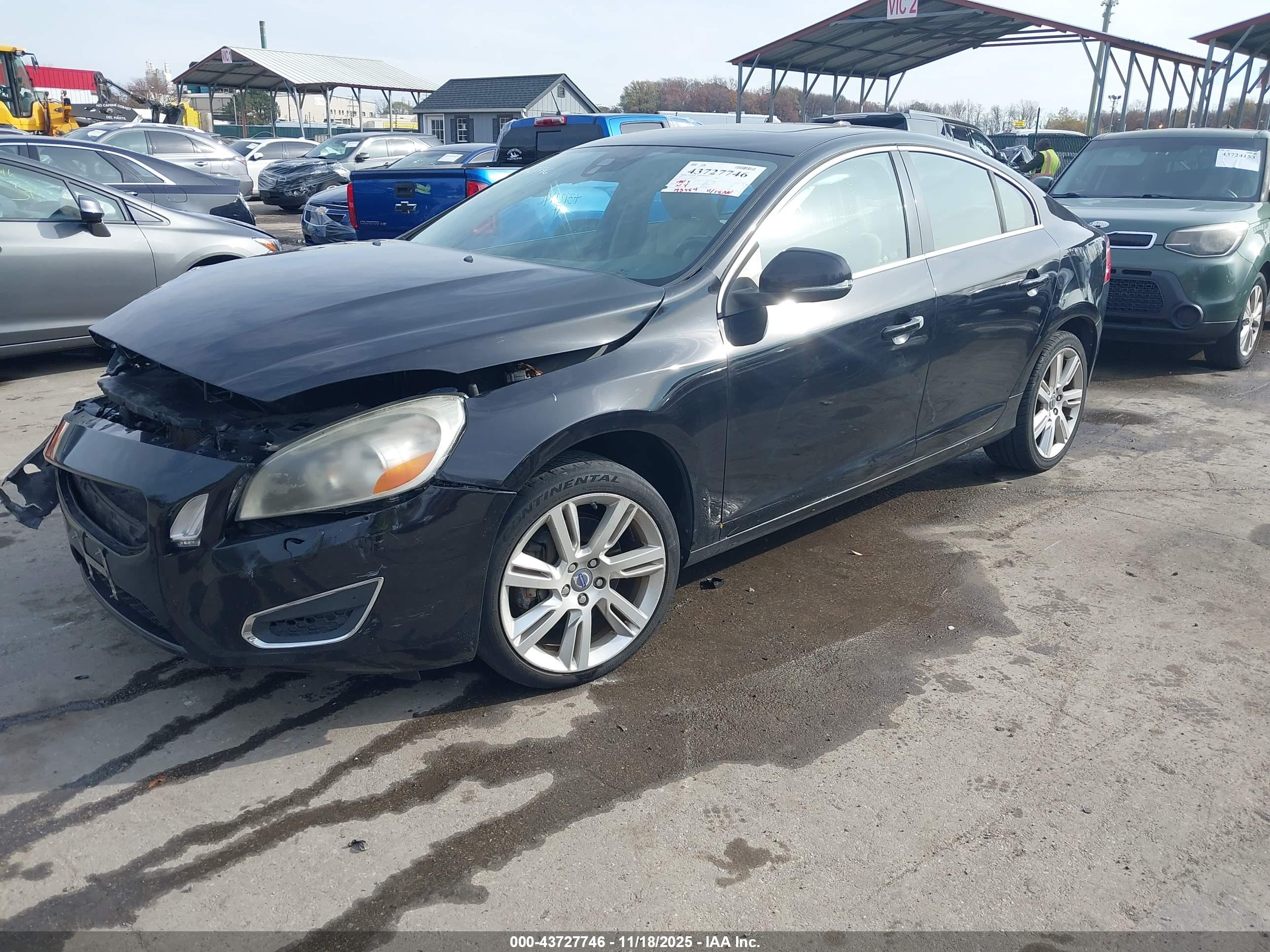 VOLVO S60 image 2