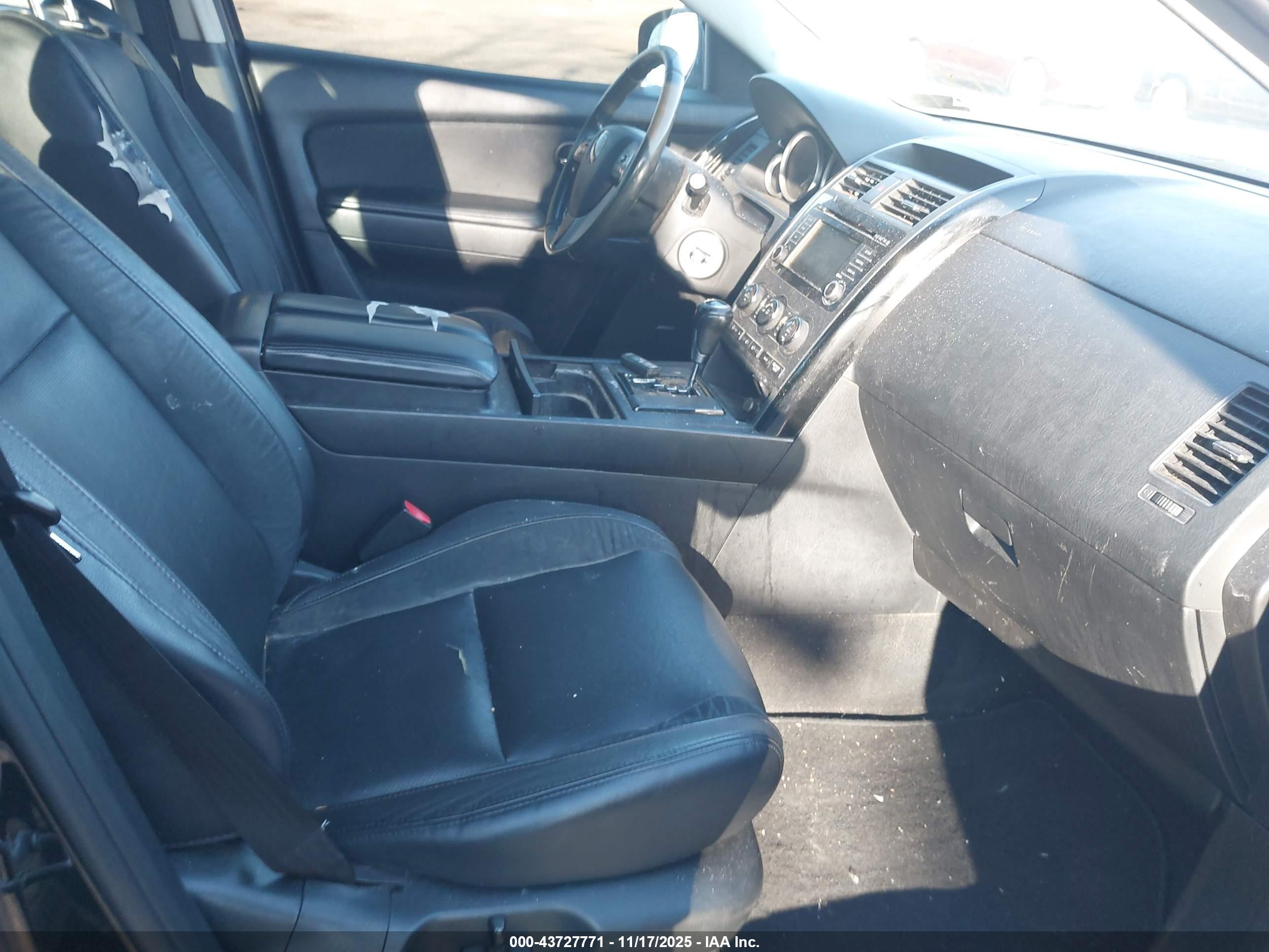MAZDA CX-9 image 5