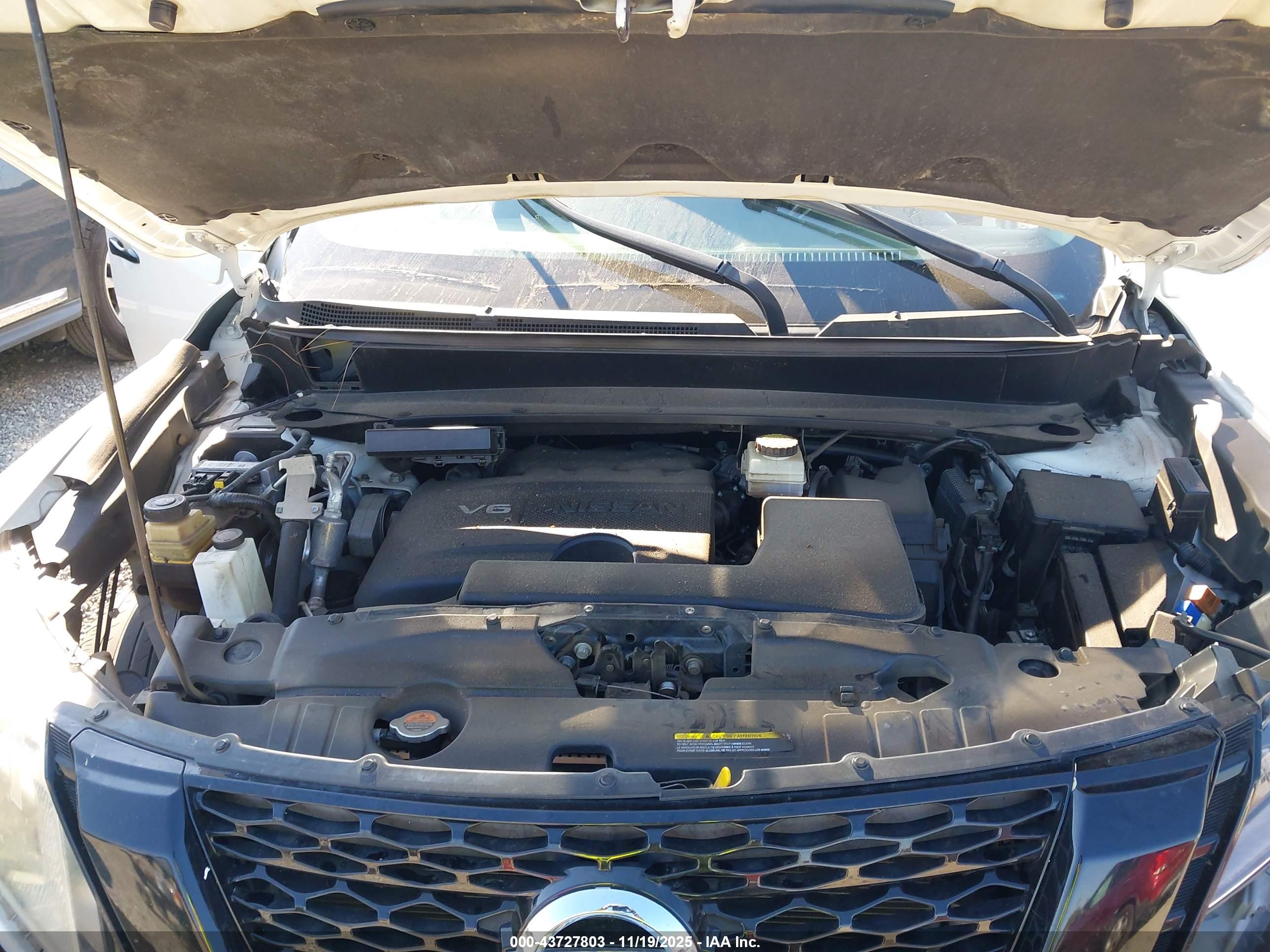 NISSAN PATHFINDER image 10