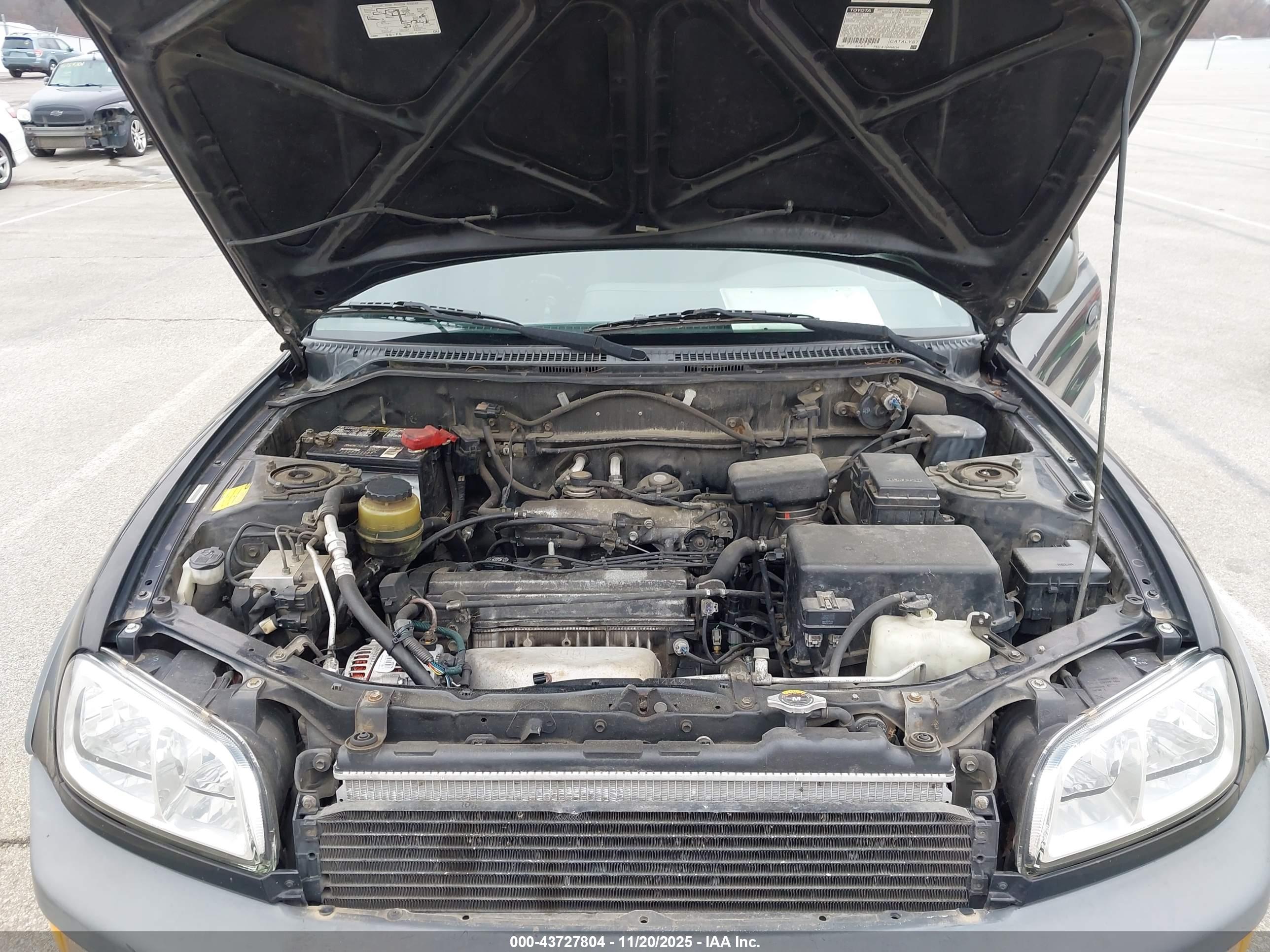TOYOTA RAV4 image 10