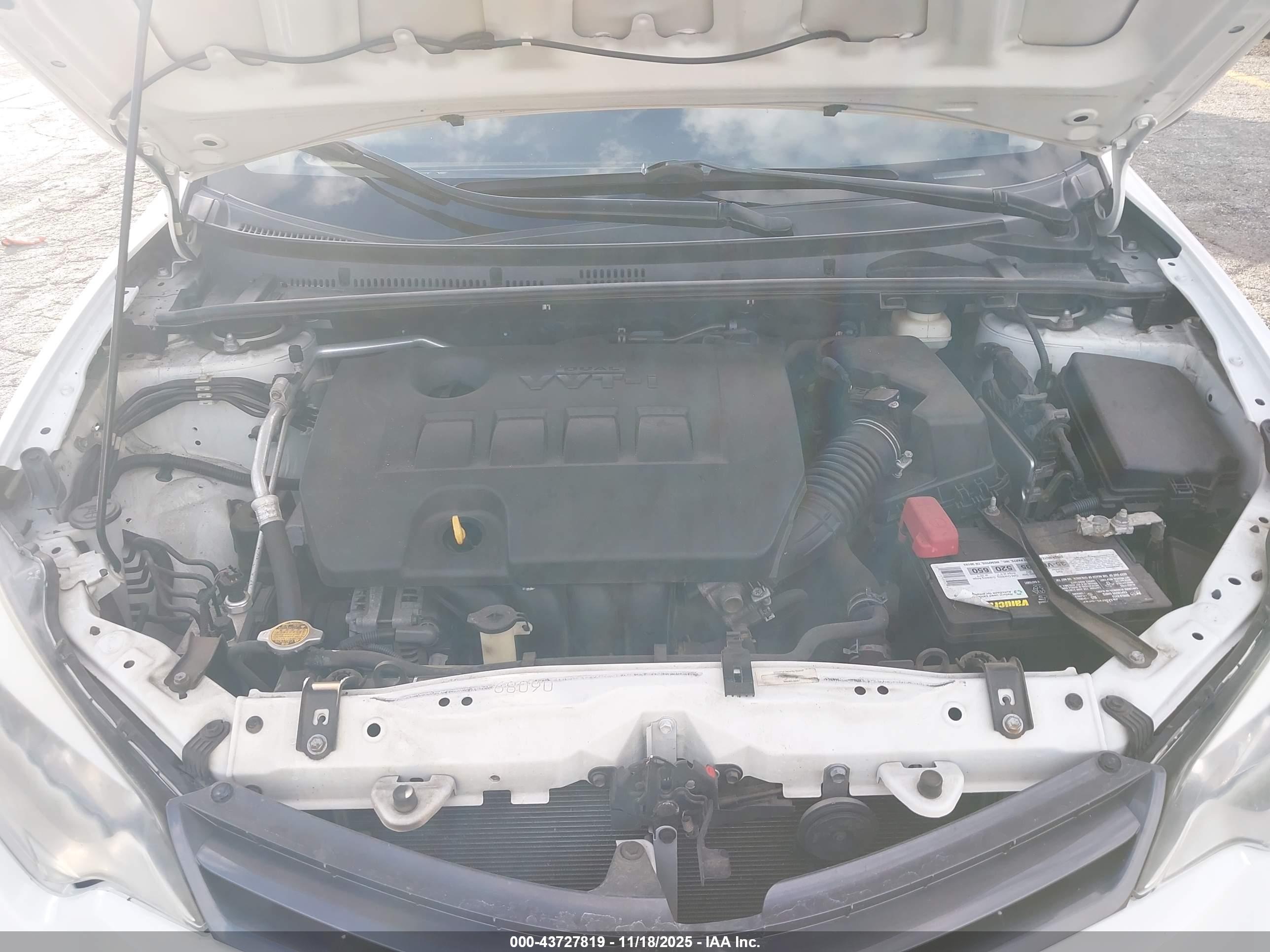 TOYOTA COROLLA image 10