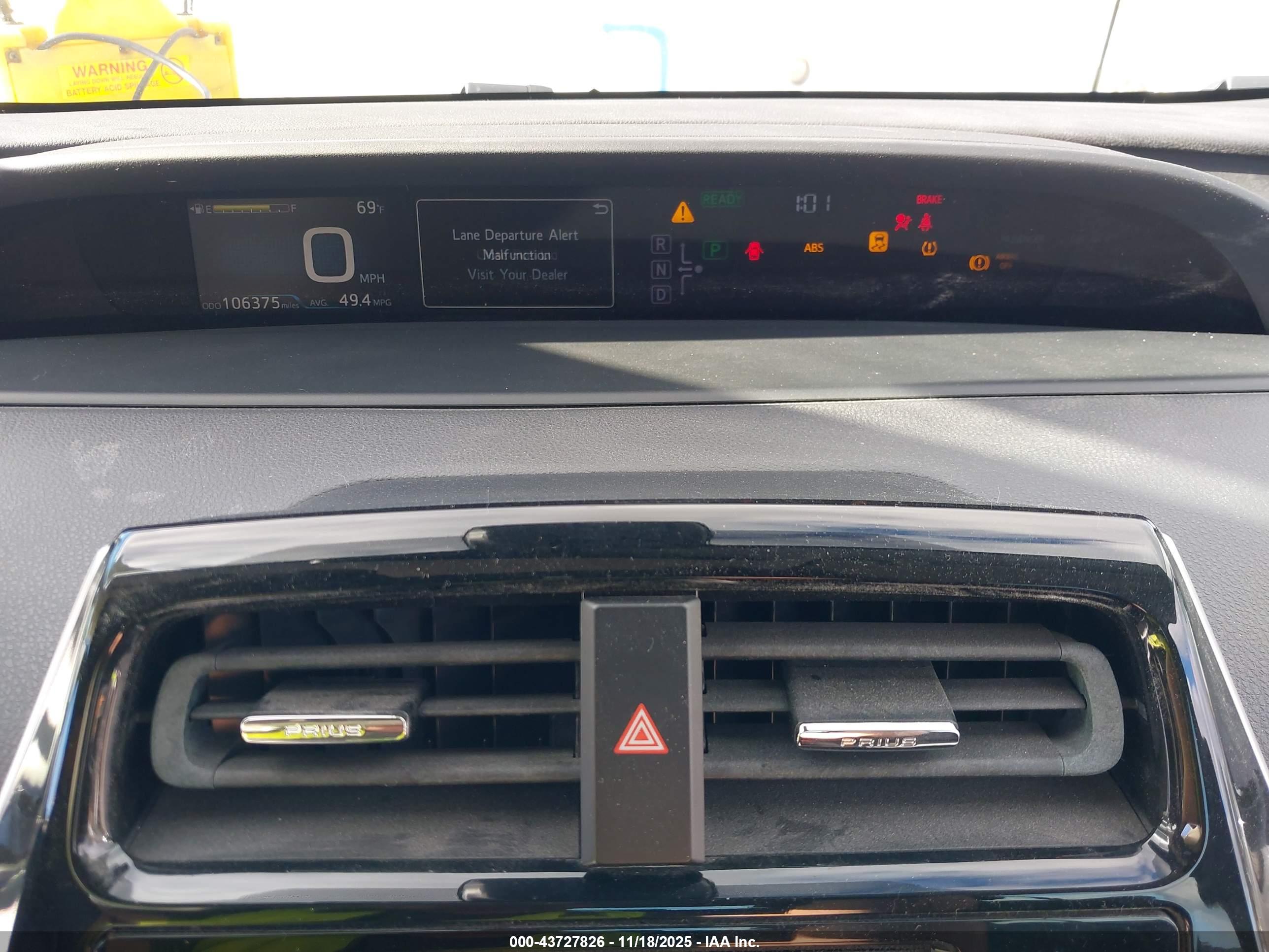TOYOTA PRIUS image 7