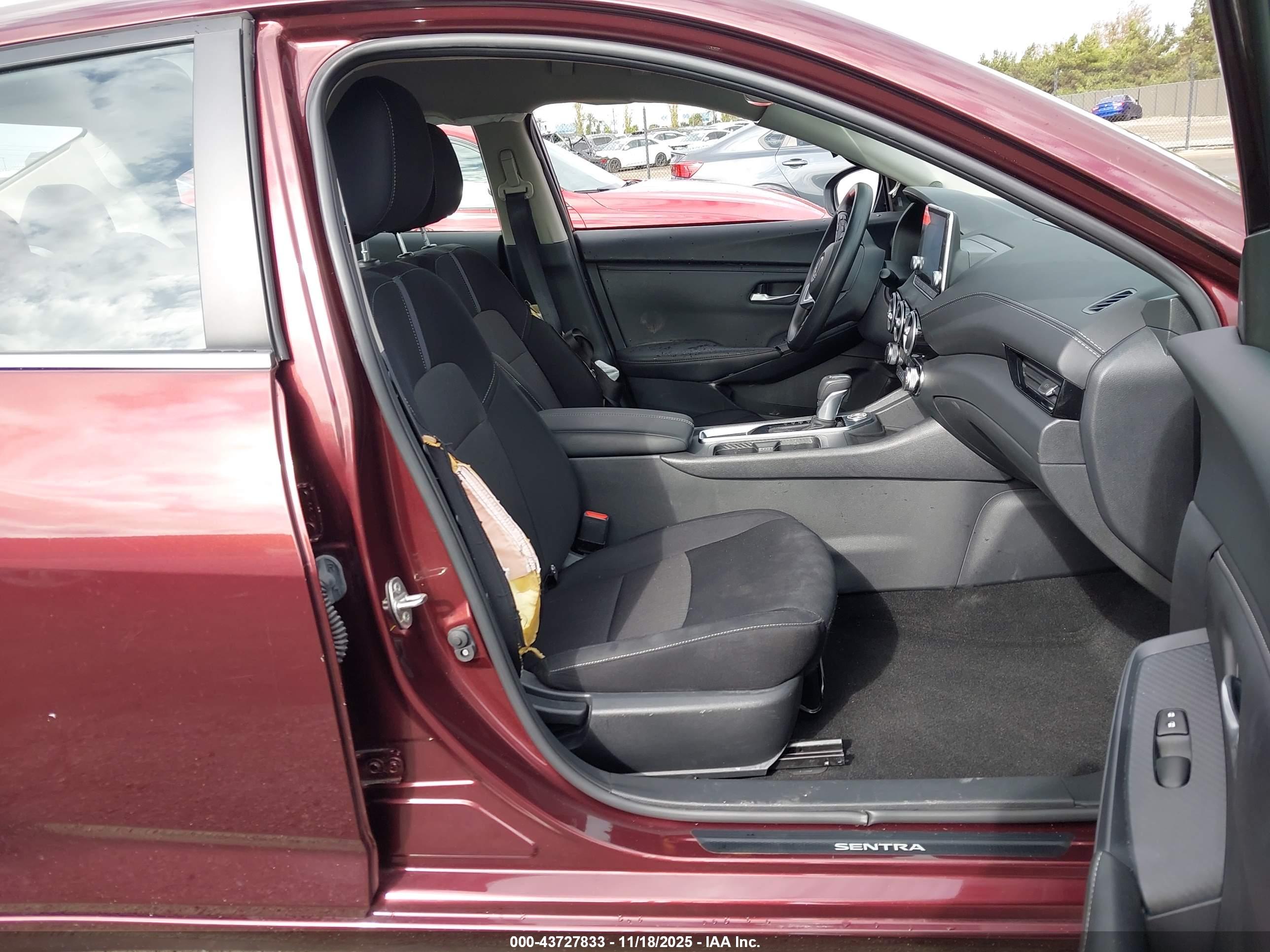 NISSAN SENTRA image 5