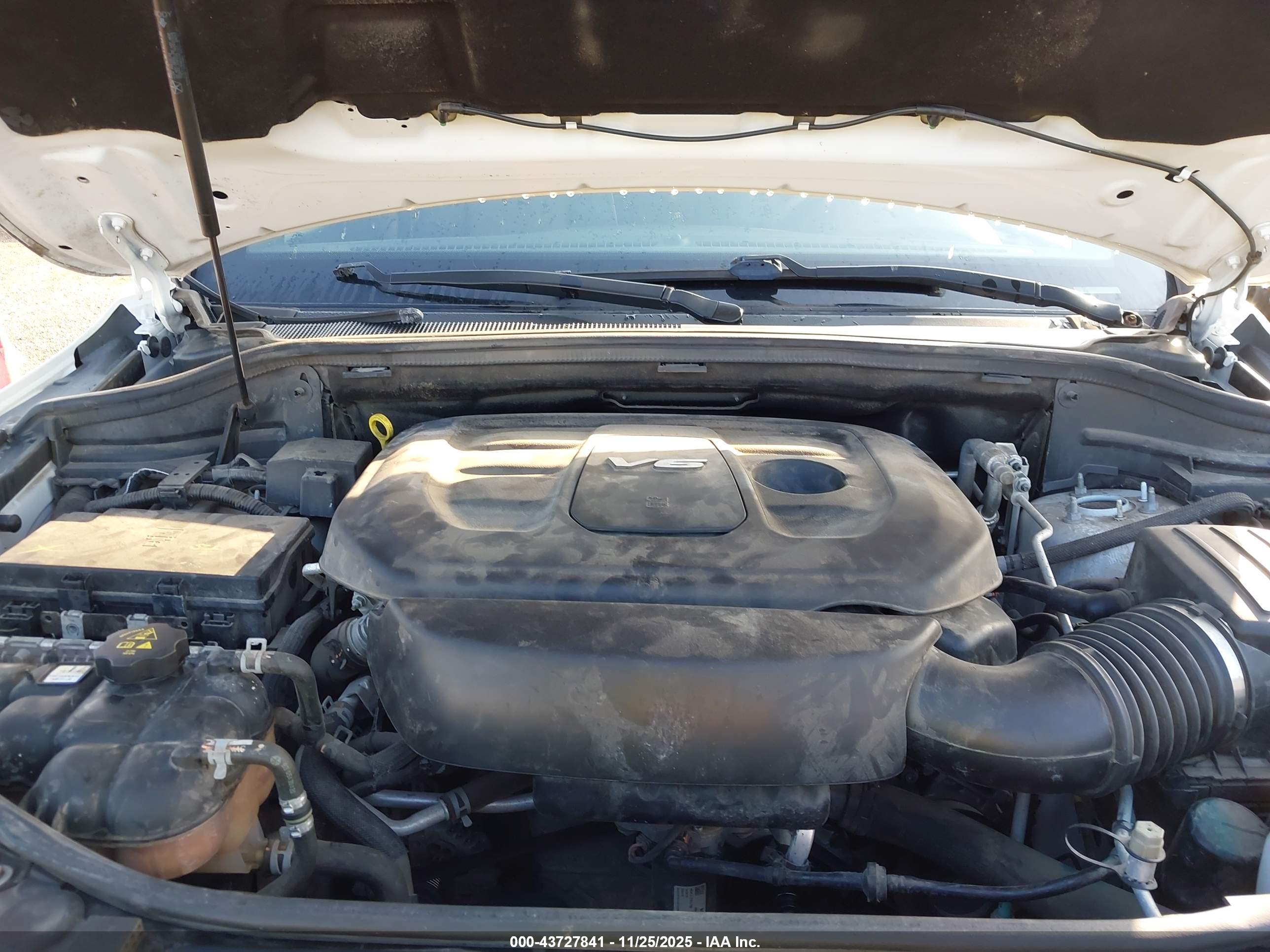 JEEP GRAND image 10