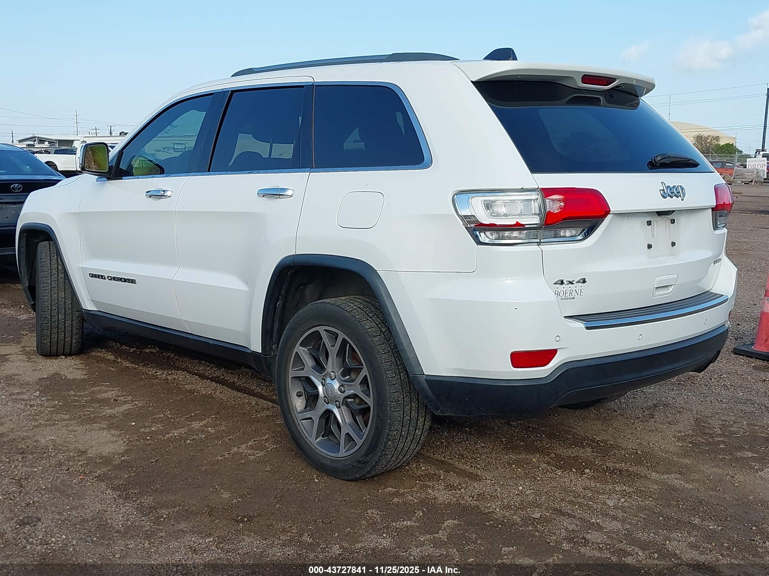 JEEP GRAND image 3