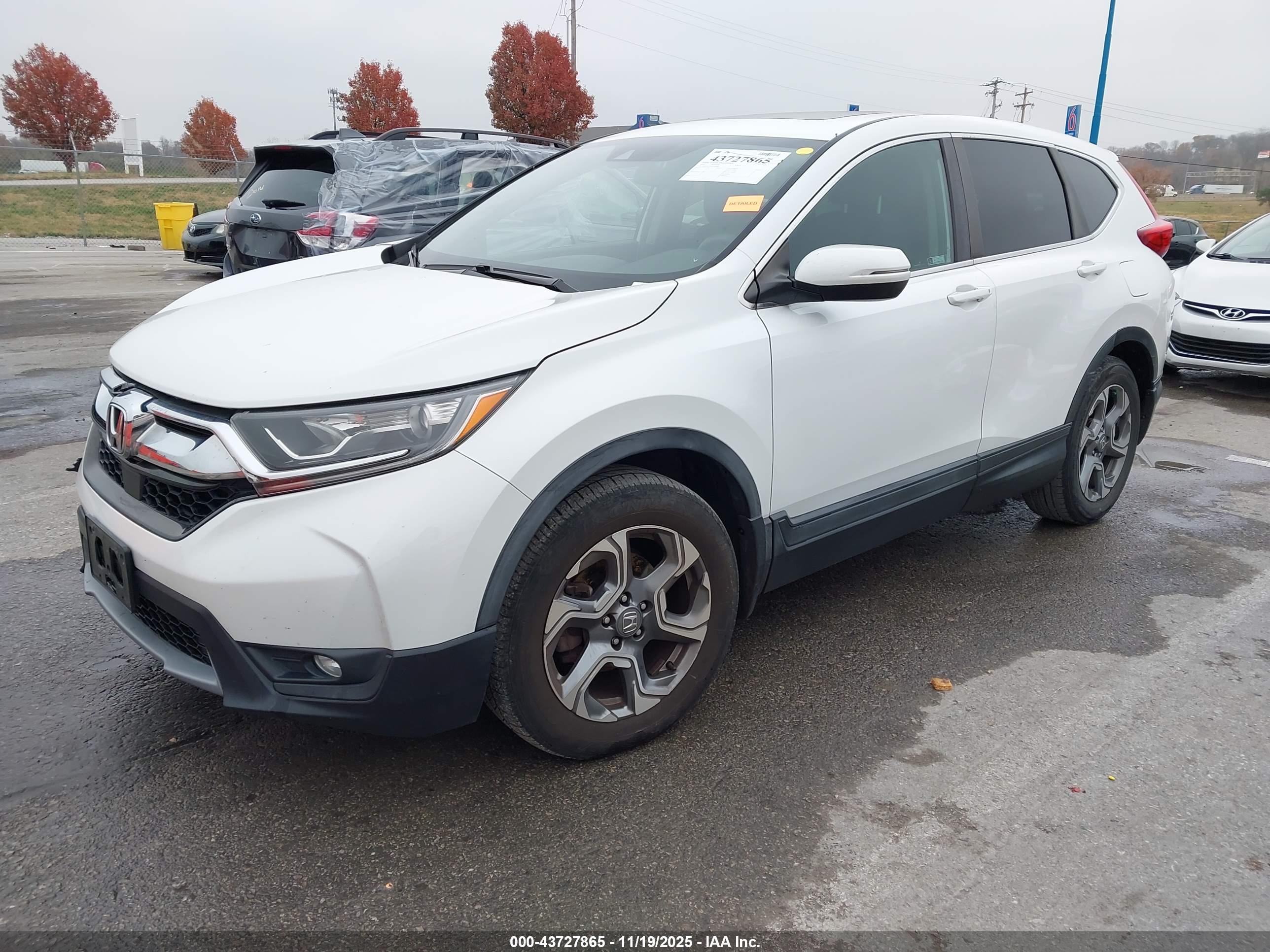 HONDA CR-V image 2