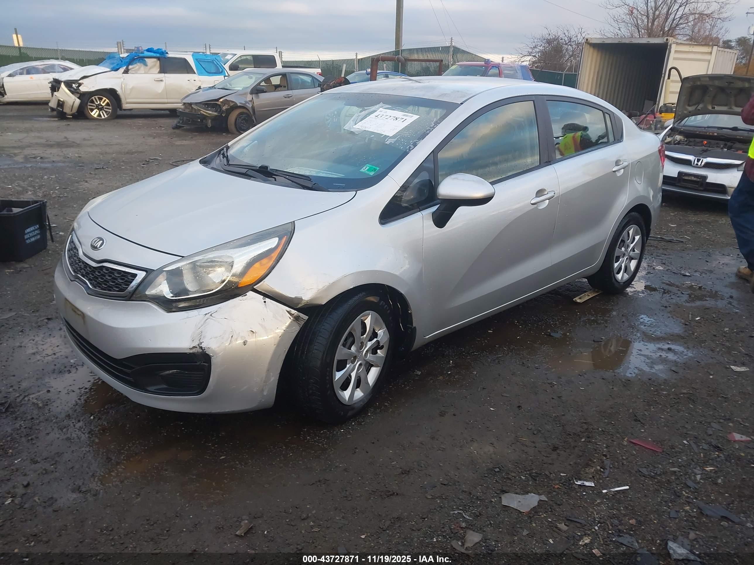 KIA RIO image 2