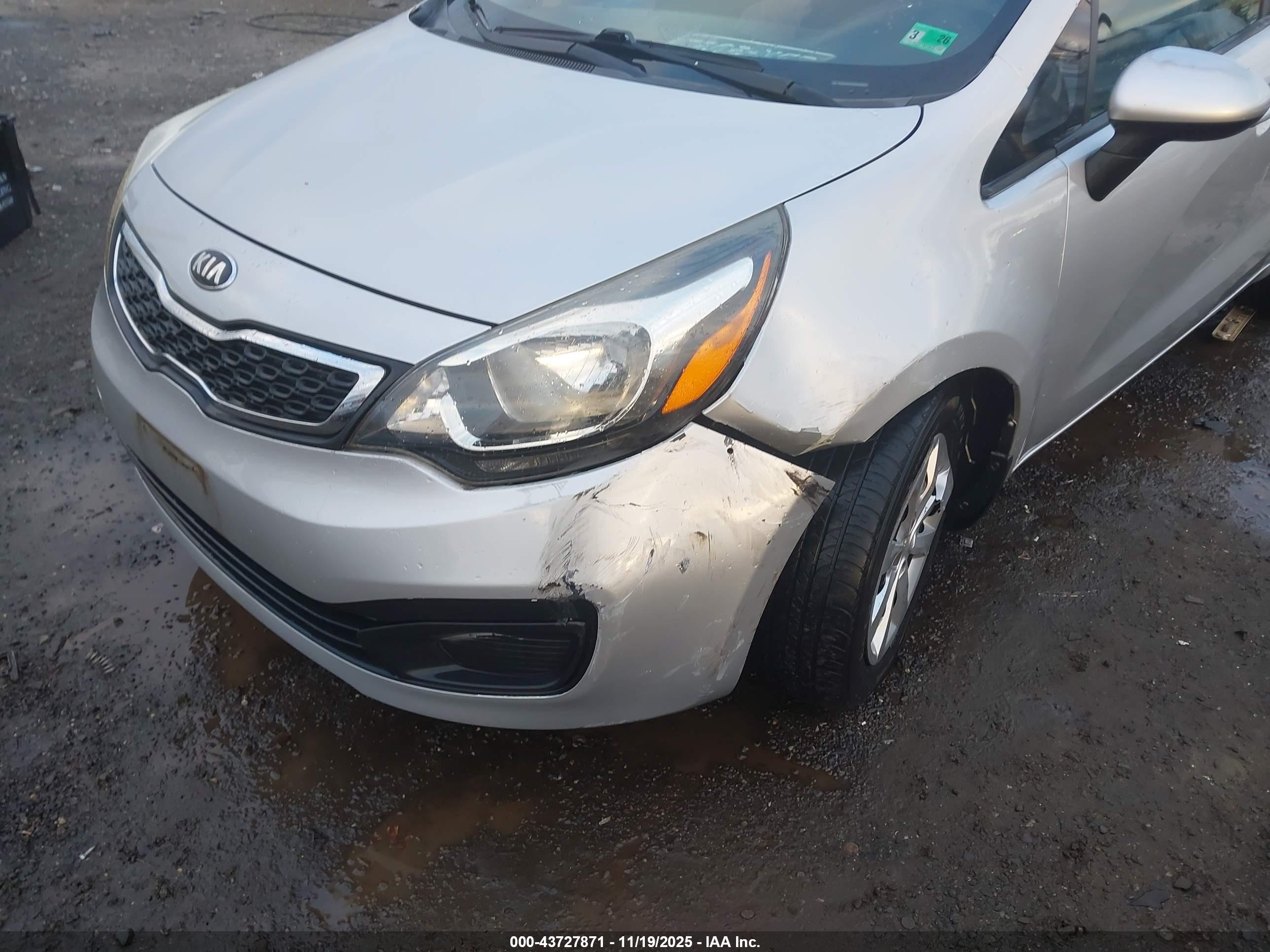 KIA RIO image 6