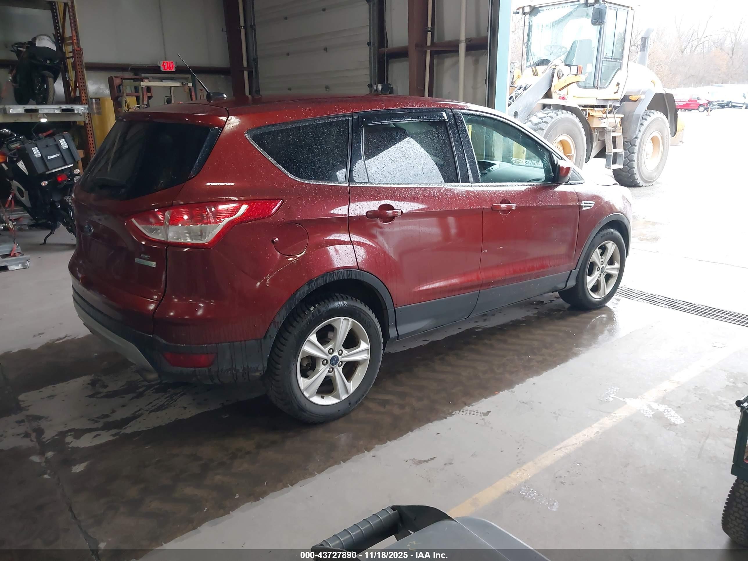 FORD ESCAPE image 4