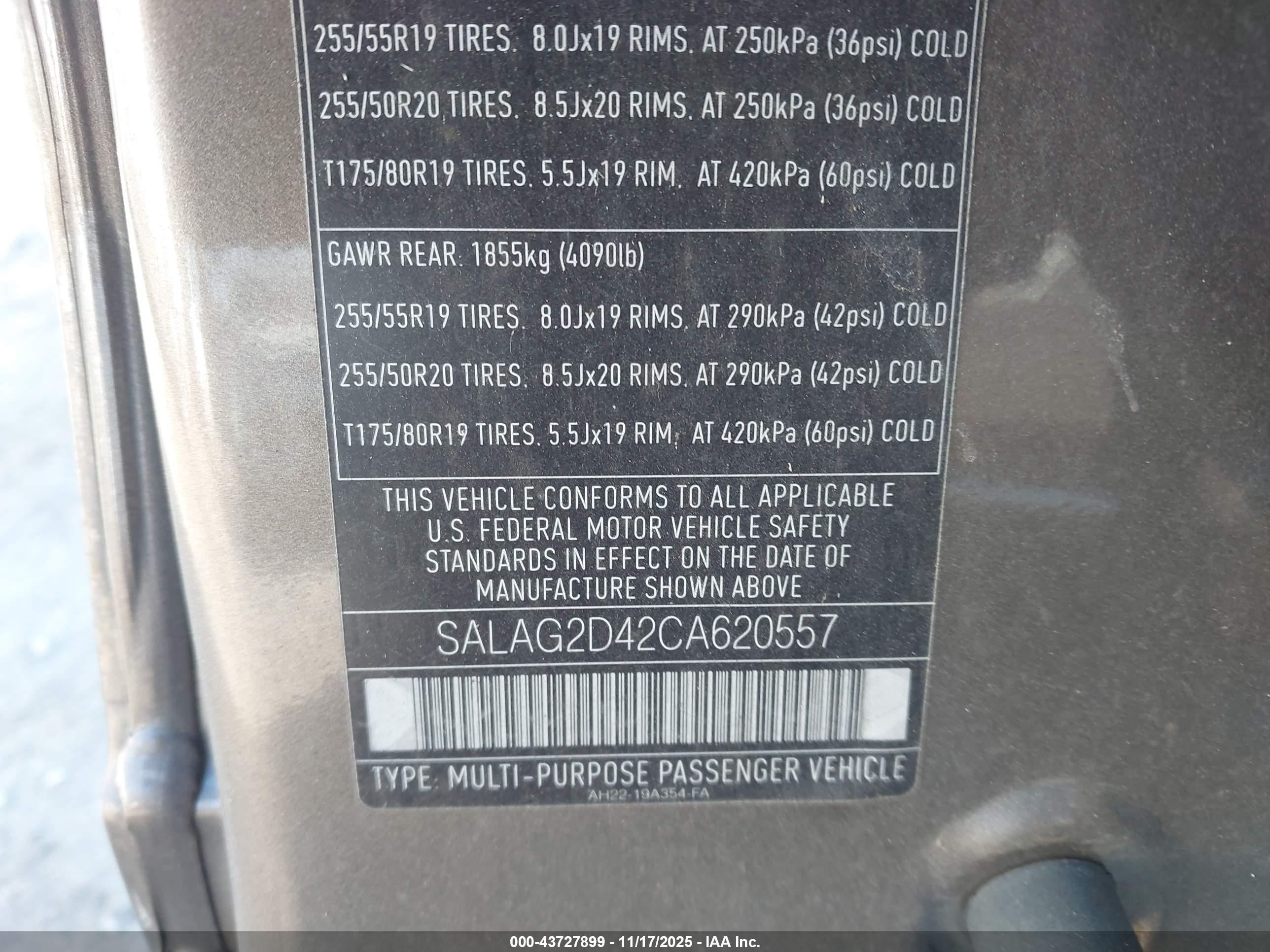 LAND ROVER image 9