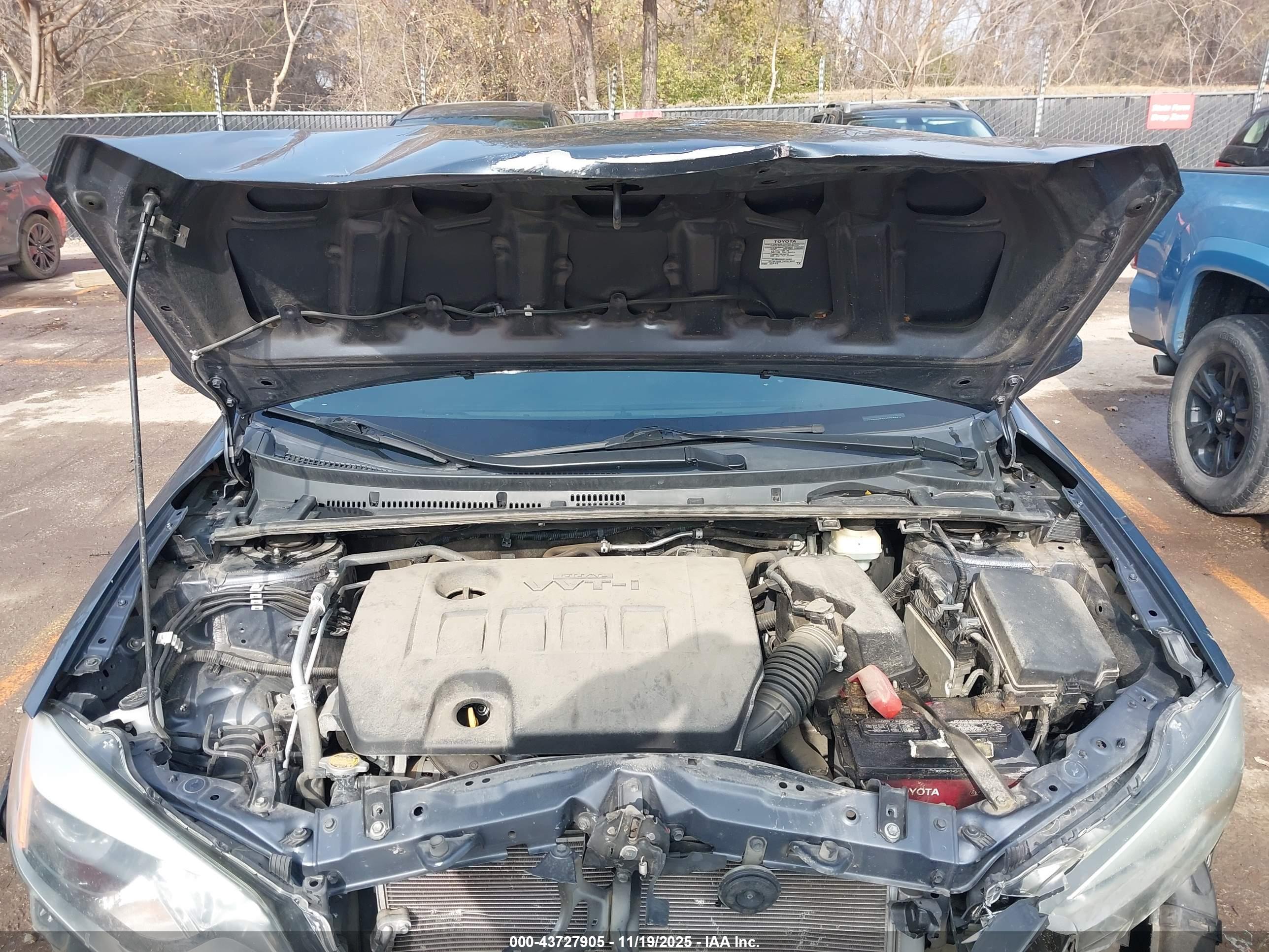 TOYOTA COROLLA image 10