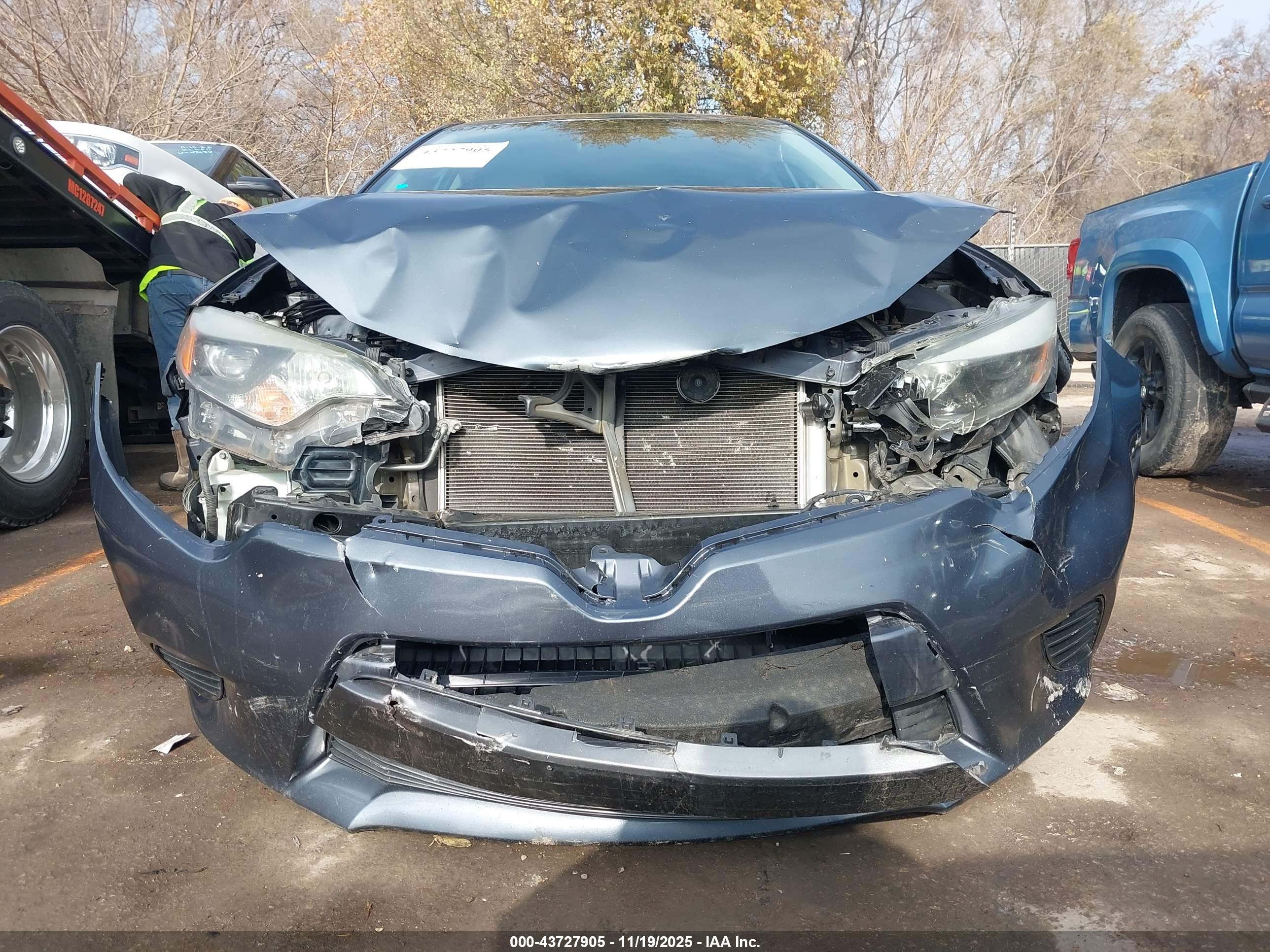 TOYOTA COROLLA image 6