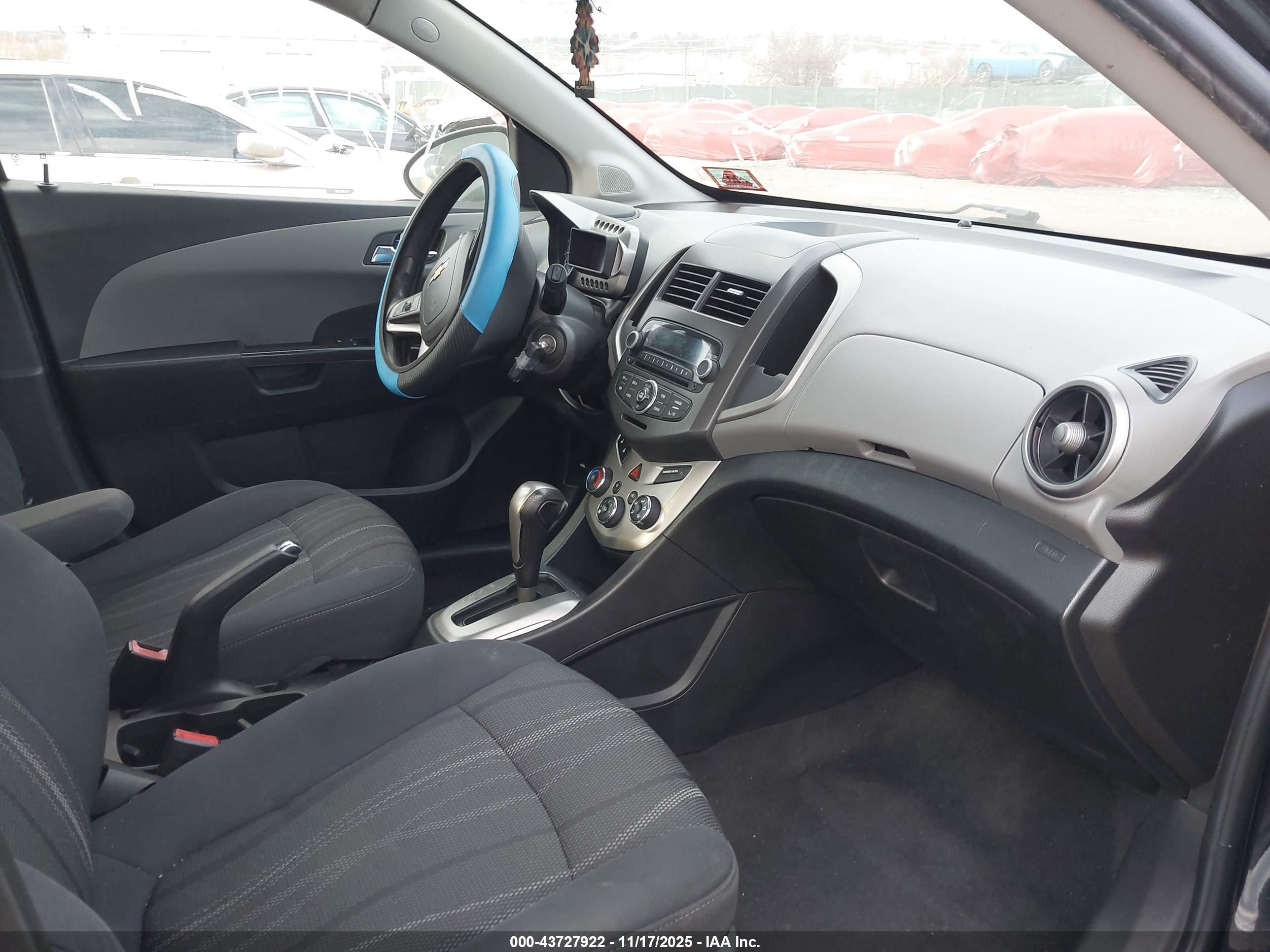 CHEVROLET SONIC image 5
