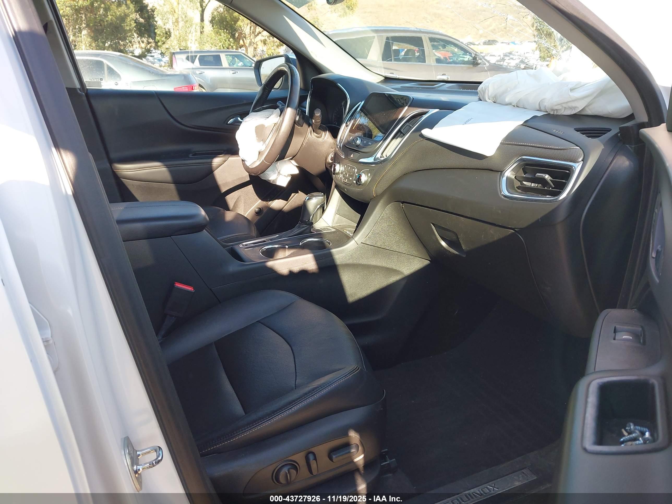CHEVROLET EQUINOX image 5