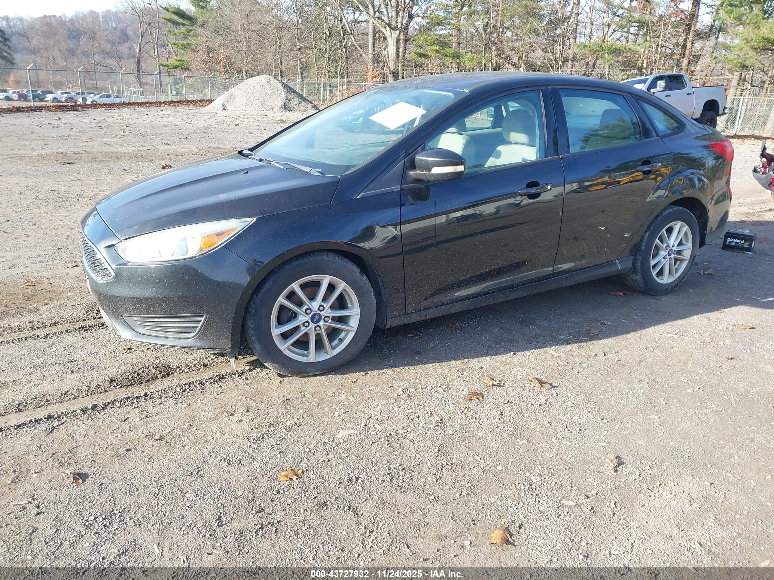 FORD FOCUS image 2