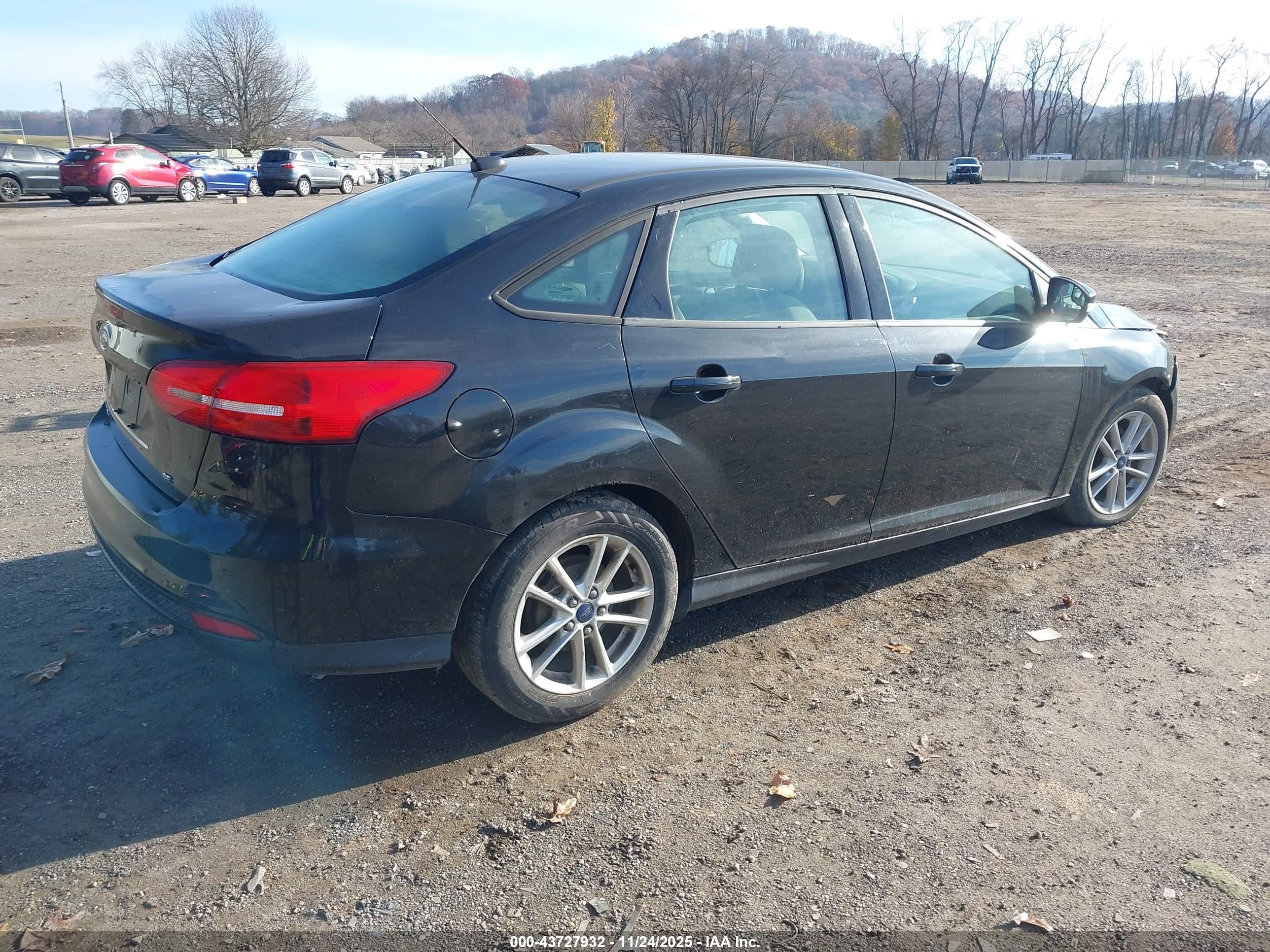 FORD FOCUS image 4
