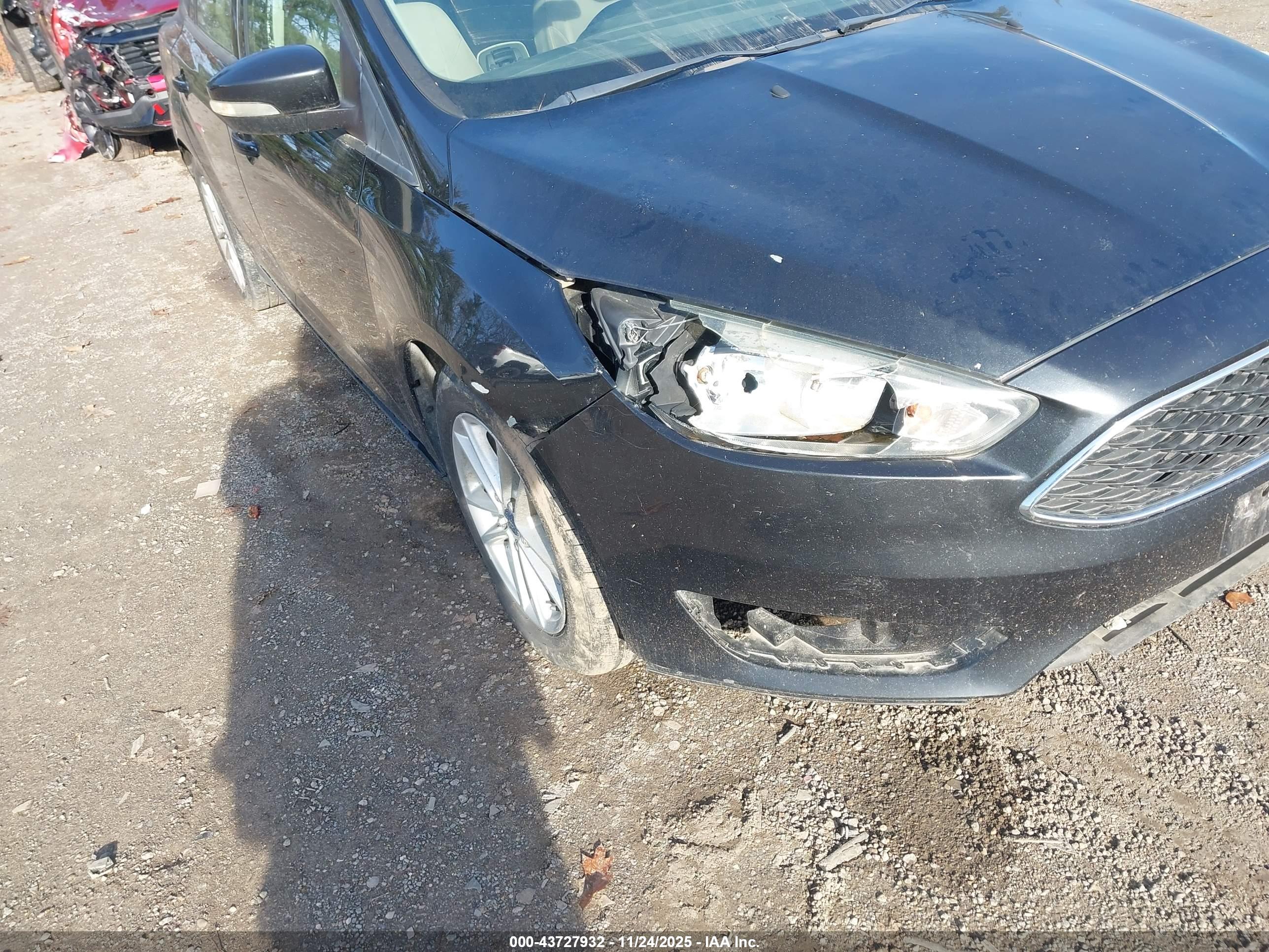 FORD FOCUS image 6