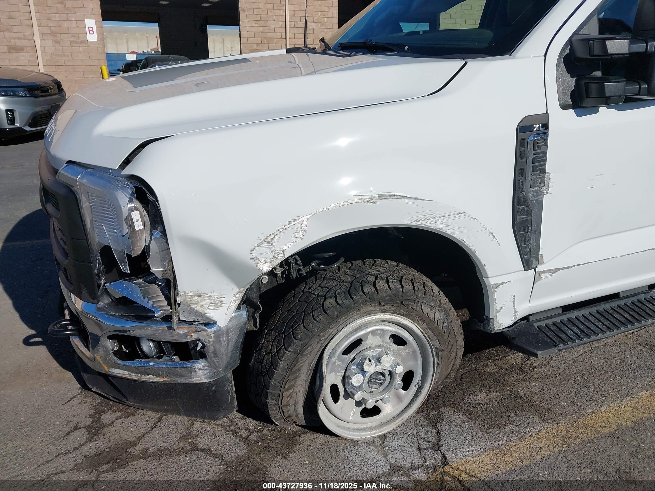 FORD F-250 image 6