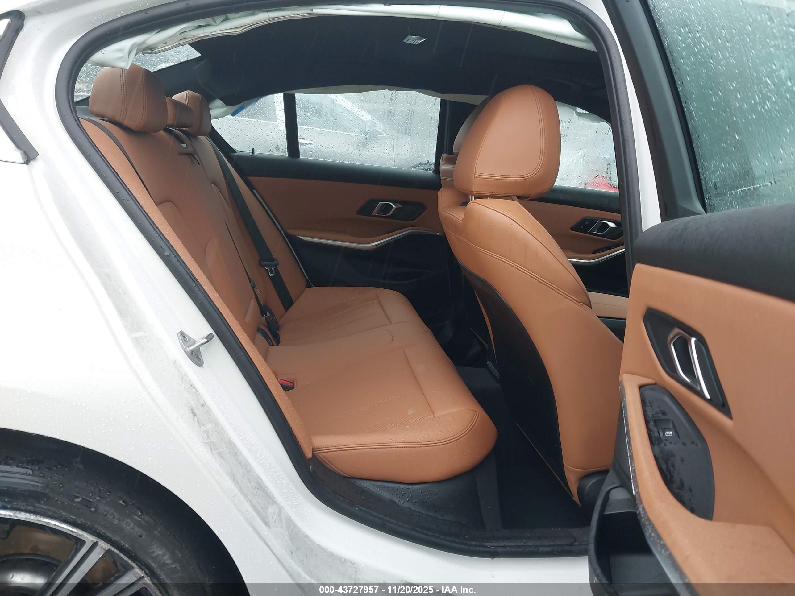 BMW 330I image 8